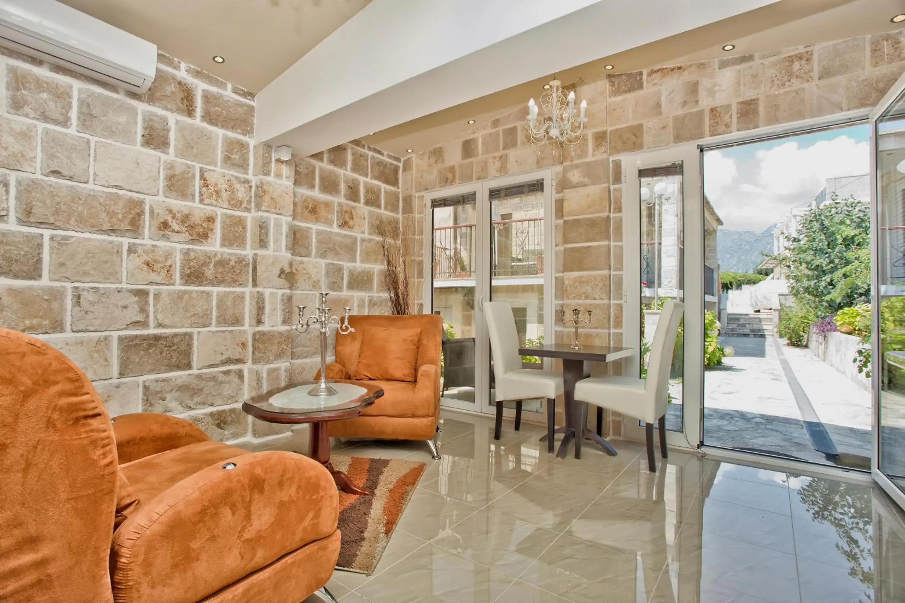 One-Bedroom Apartment with Balcony and Partial Sea View in Apartments Admiral One-Bedroom Apartment with Balcony and Partial Sea View in Apartments Admiral