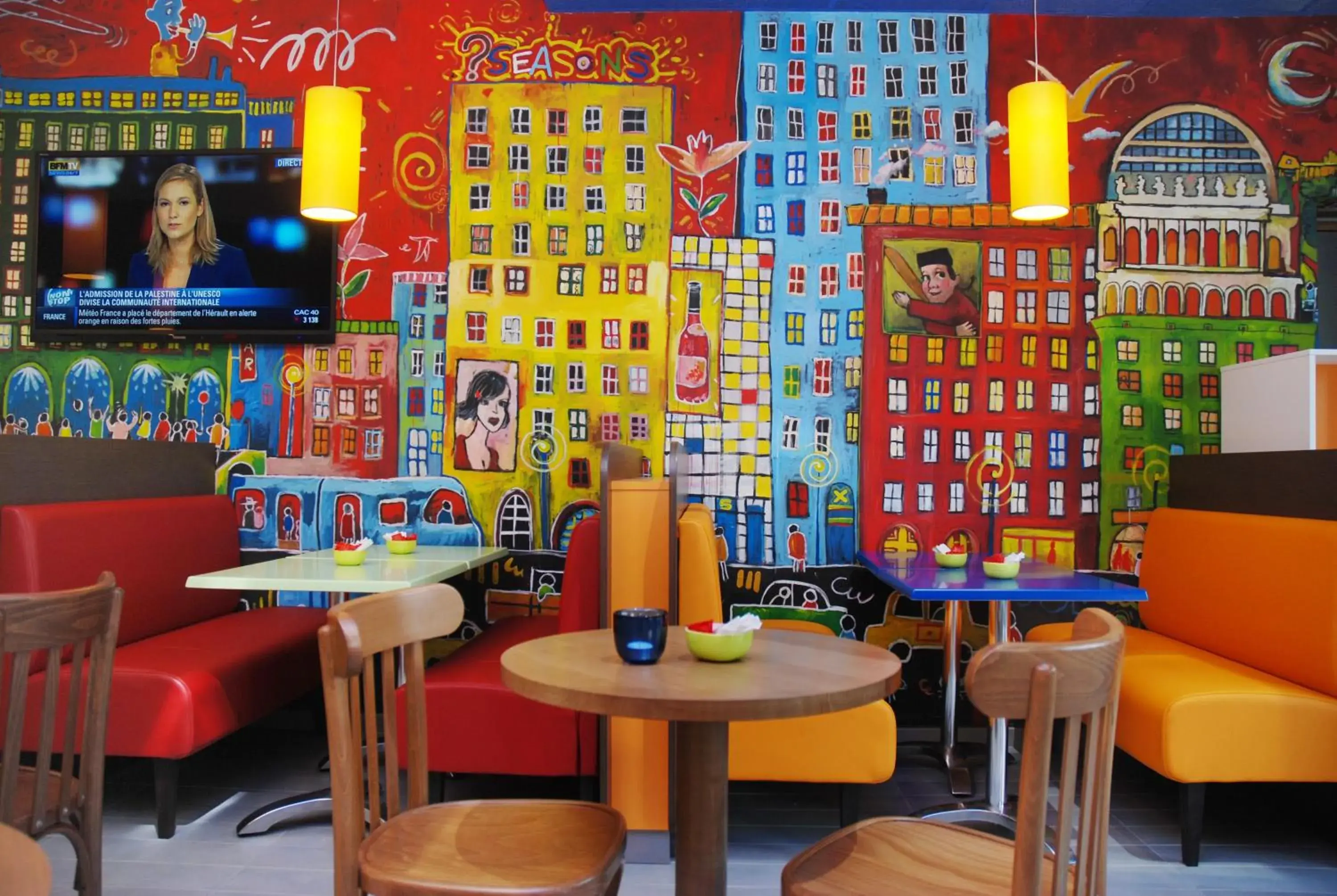 Lounge or bar in Ibis Budget Lyon Centre - Gare Part Dieu Lounge or bar in Ibis Budget Lyon Centre - Gare Part Dieu