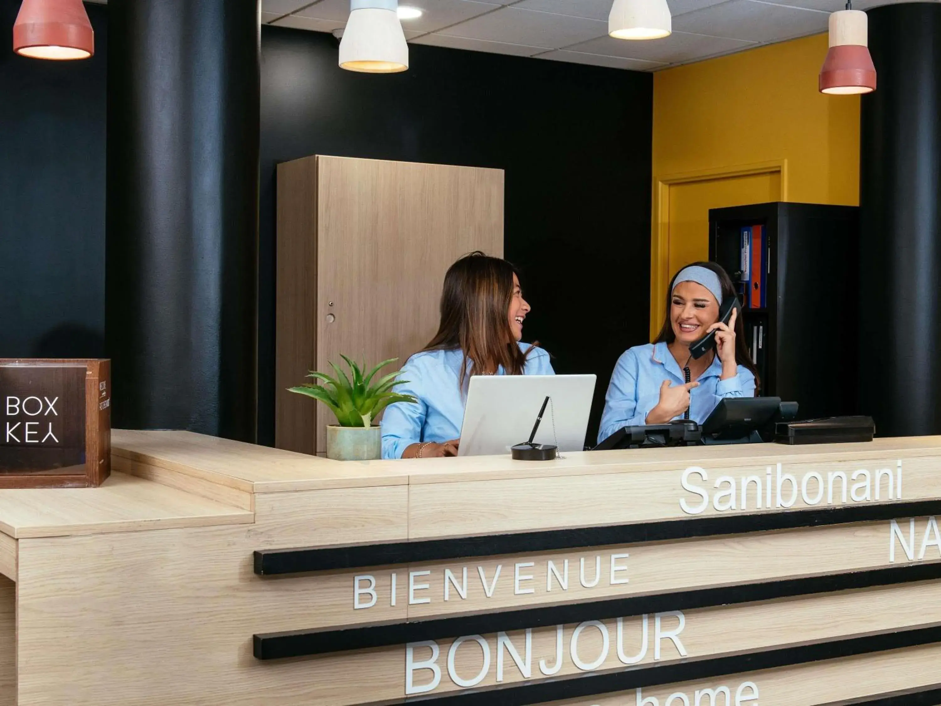 Property building in Aparthotel Adagio Access Paris Asnières Property building in Aparthotel Adagio Access Paris Asnières