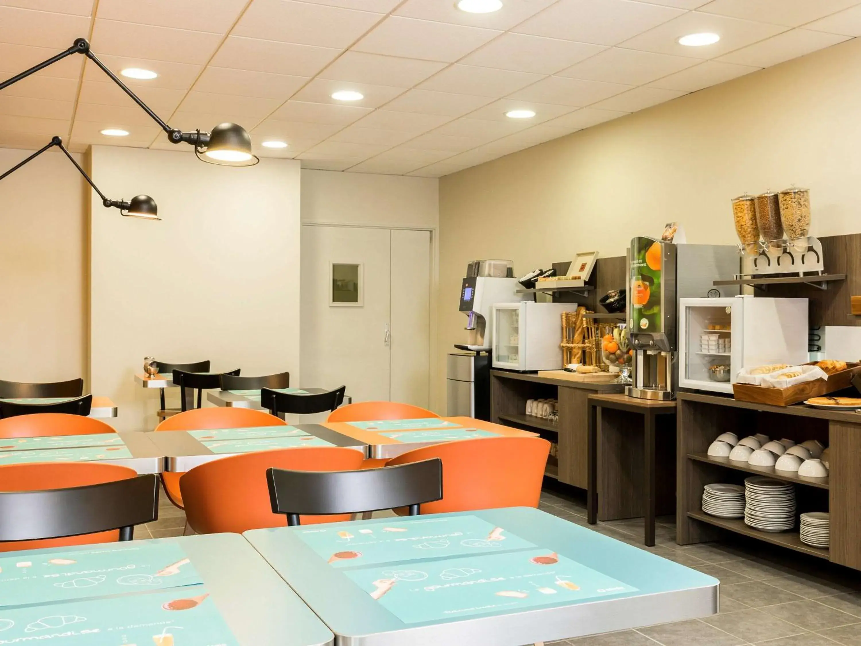 Restaurant/places to eat in Aparthotel Adagio Access Paris Asnières Restaurant/places to eat in Aparthotel Adagio Access Paris Asnières