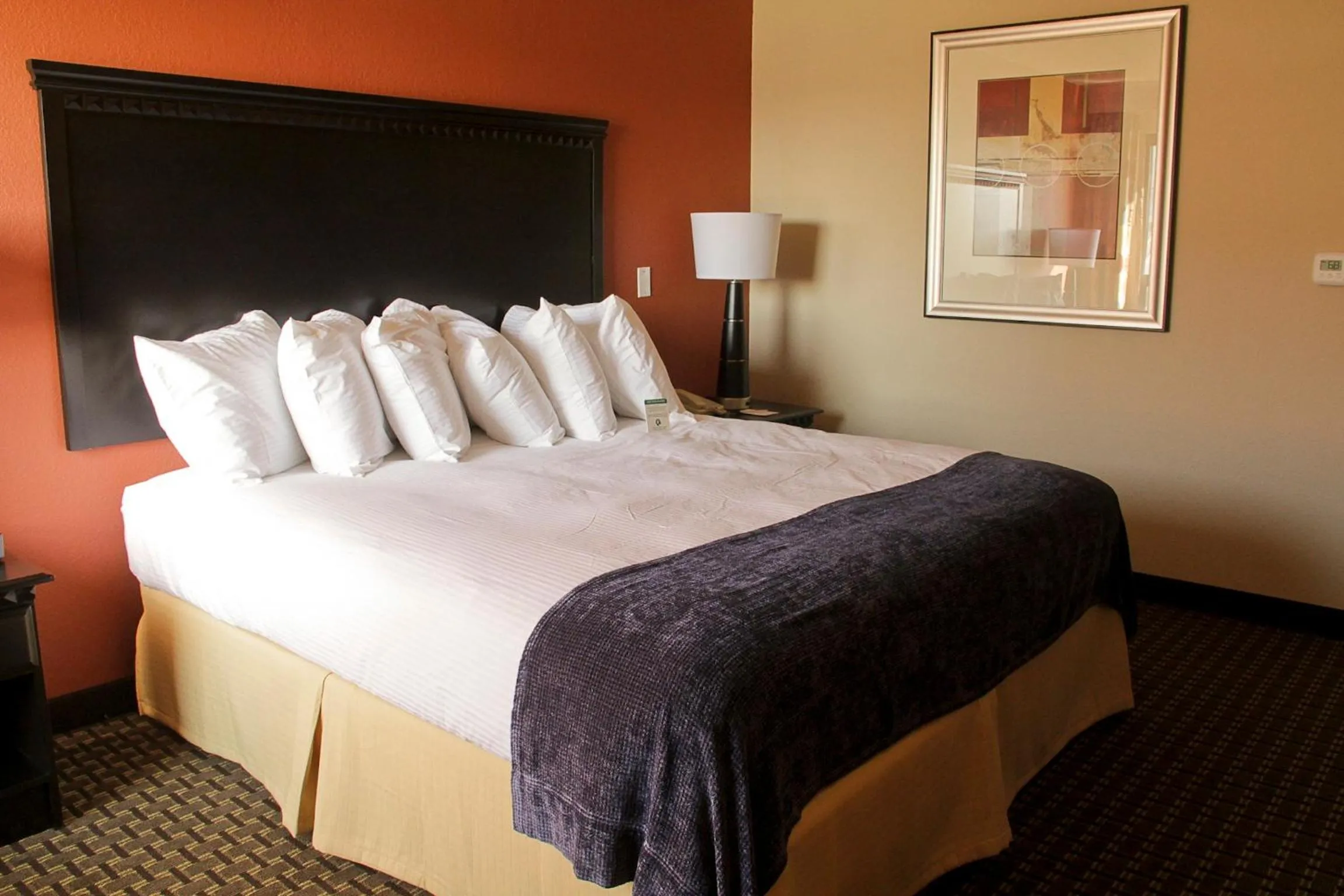 Bedroom, Bed in Decatur Conference Center and Hotel