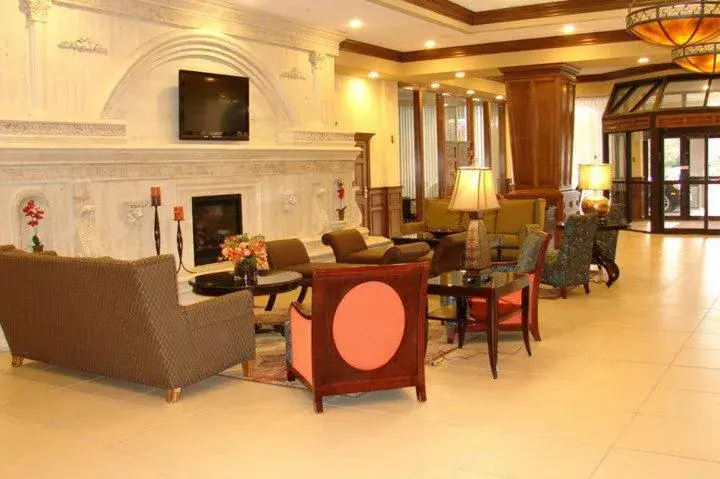 Lobby or reception in Decatur Conference Center and Hotel Lobby or reception in Decatur Conference Center and Hotel