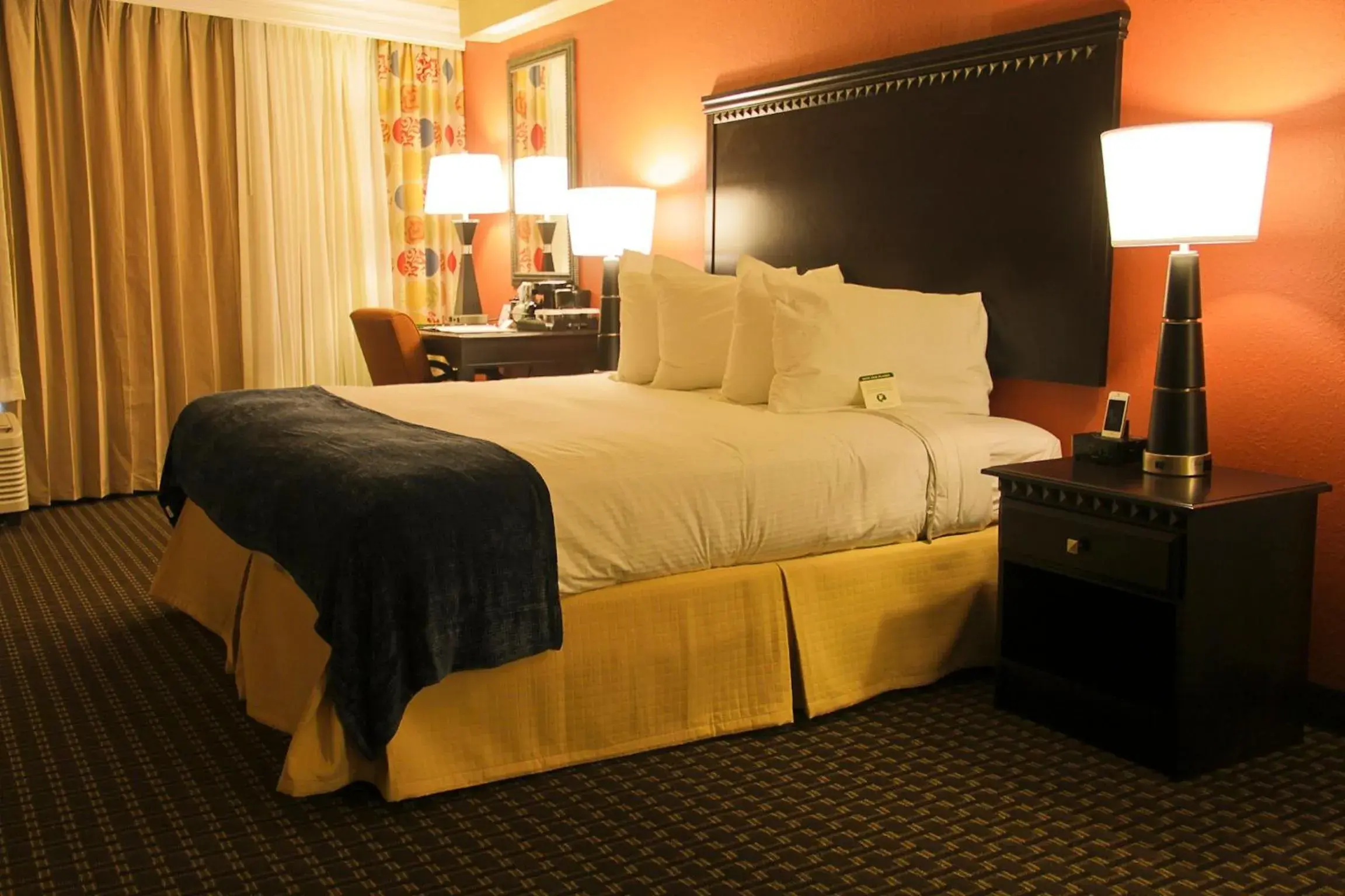 Bedroom, Bed in Decatur Conference Center and Hotel Bedroom, Bed in Decatur Conference Center and Hotel