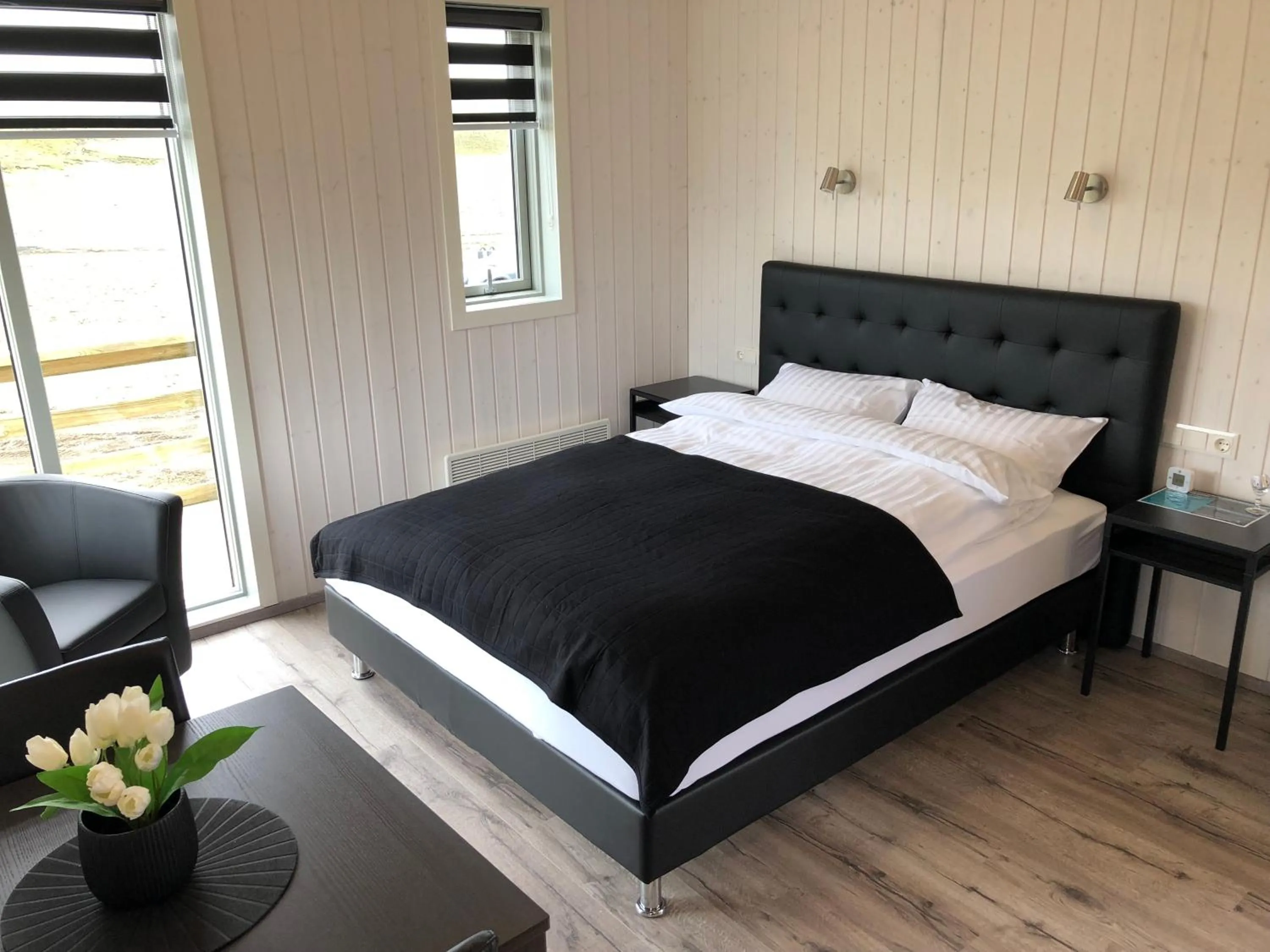 Bedroom, Bed in Afternoon Cottages