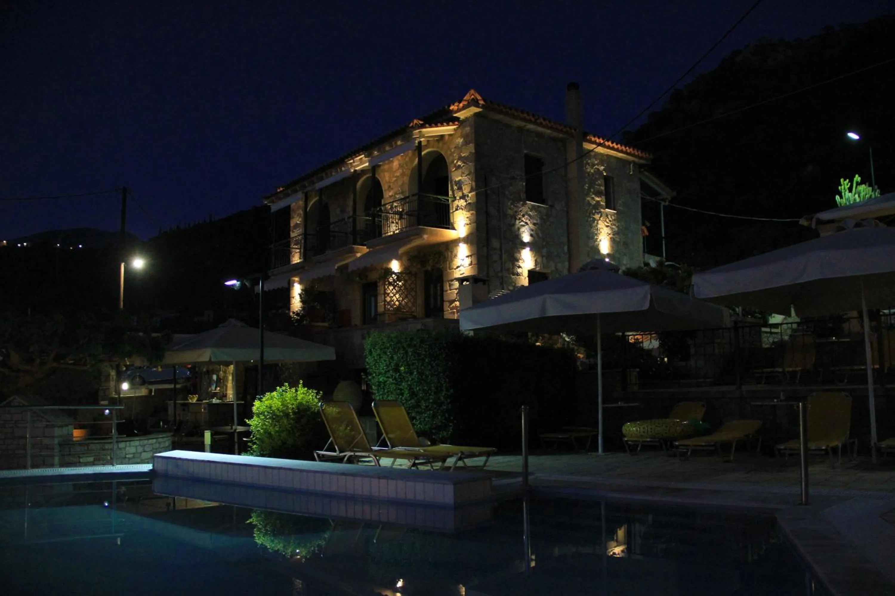 Property building in Palataki