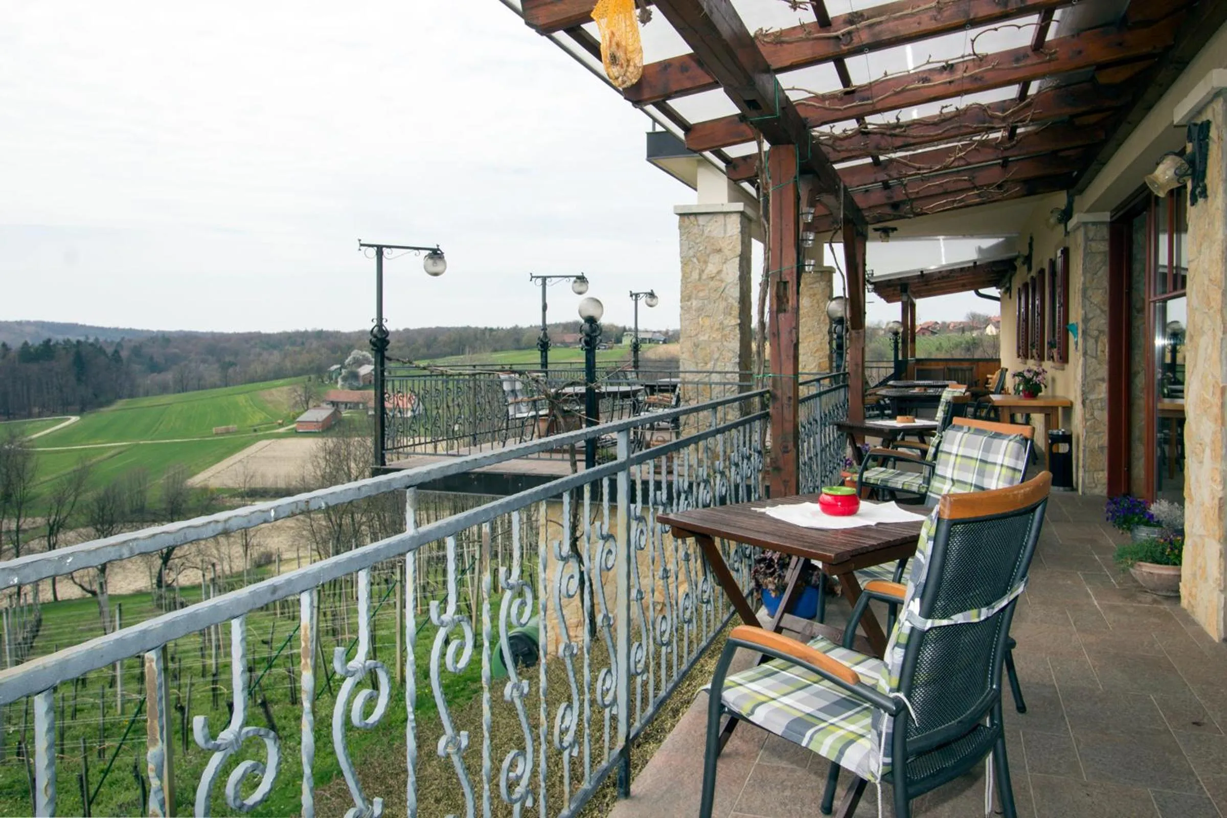 Restaurant/places to eat in Tourism Tompa