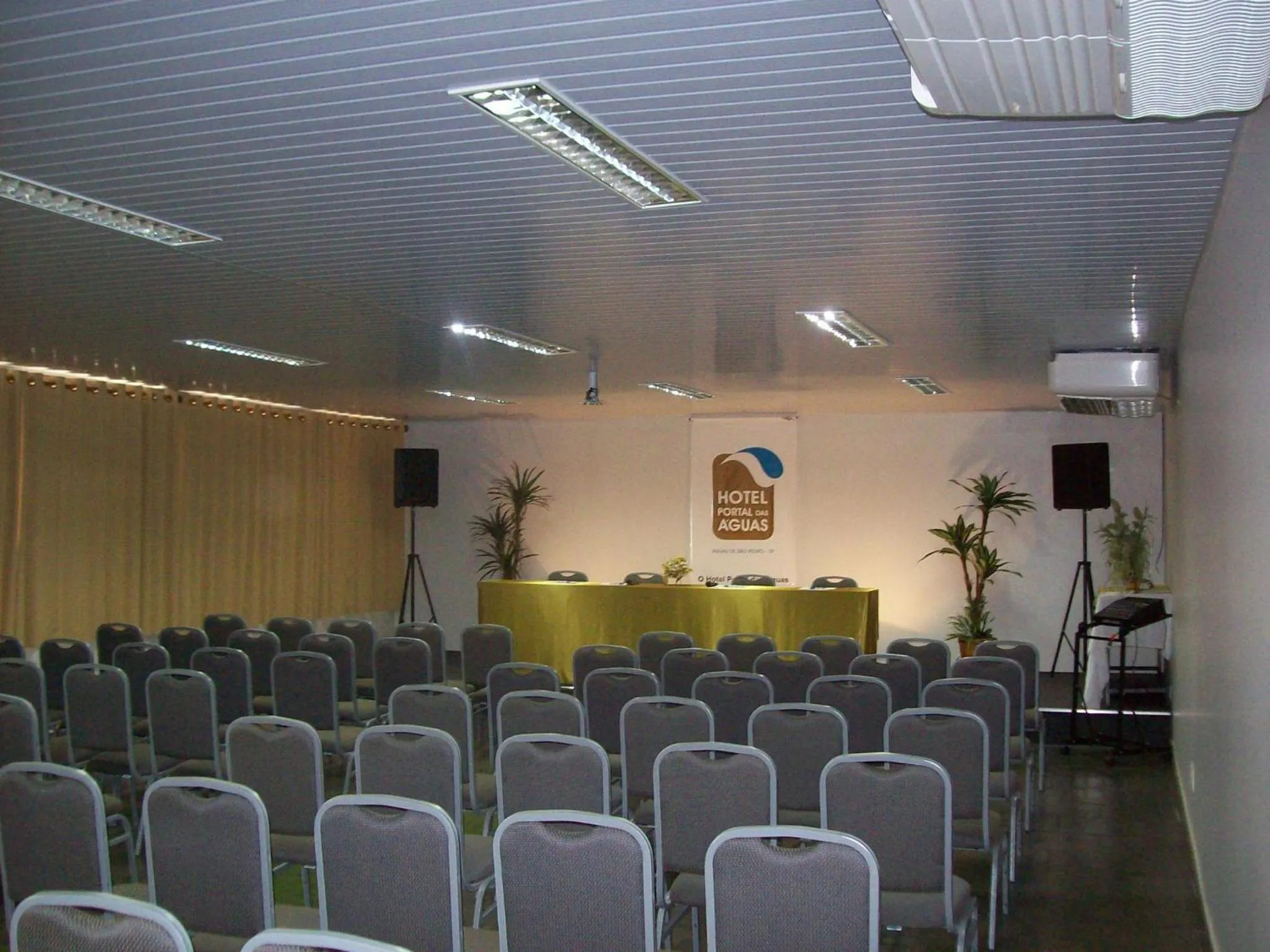 Business facilities in Hotel Portal das Aguas