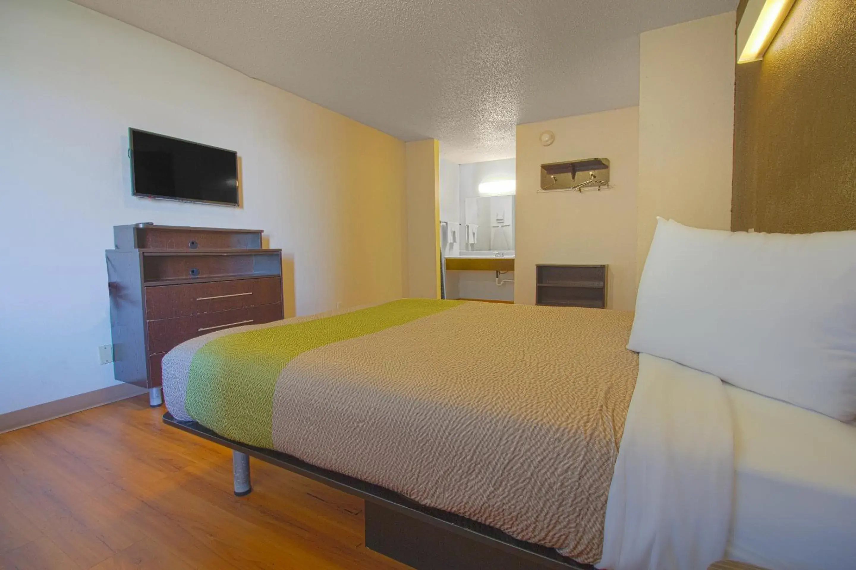 Bedroom, Bed in Studio Inn Extended Stay Oklahoma City Airport by OYO