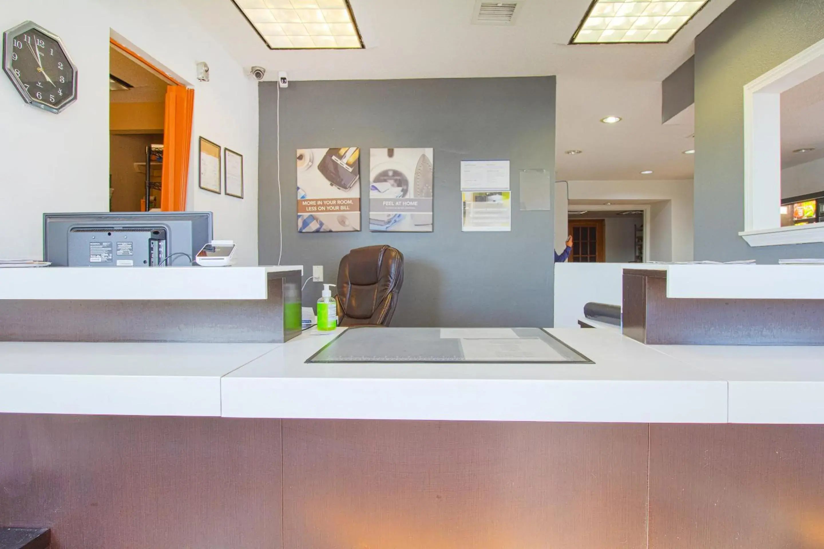 Lobby or reception, Lobby/Reception in Studio Inn Extended Stay Oklahoma City Airport by OYO