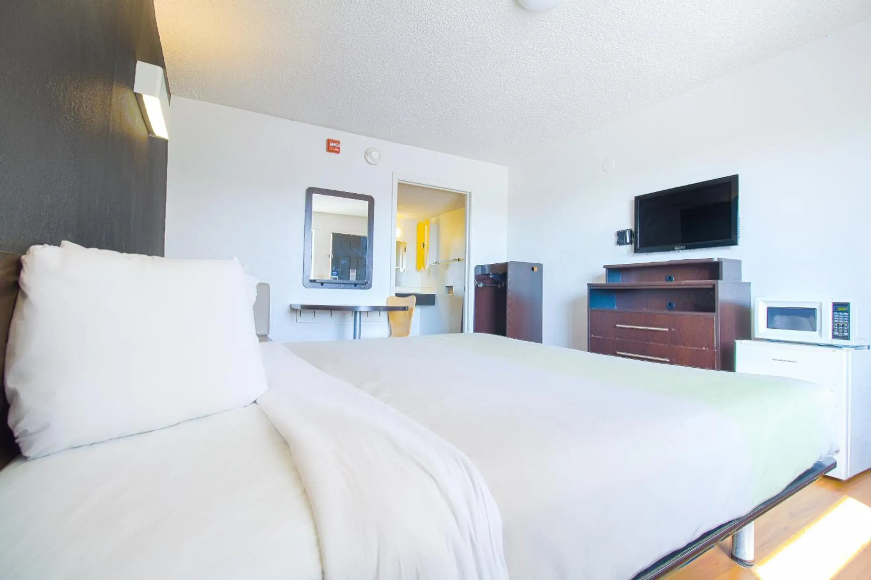 Bedroom in Studio Inn Extended Stay Oklahoma City Airport by OYO Bedroom in Studio Inn Extended Stay Oklahoma City Airport by OYO