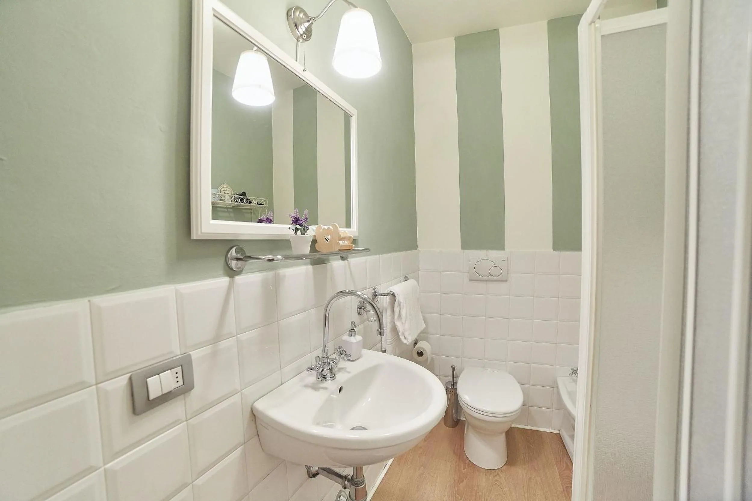 Shower in B&B Di Piazza Del Duomo