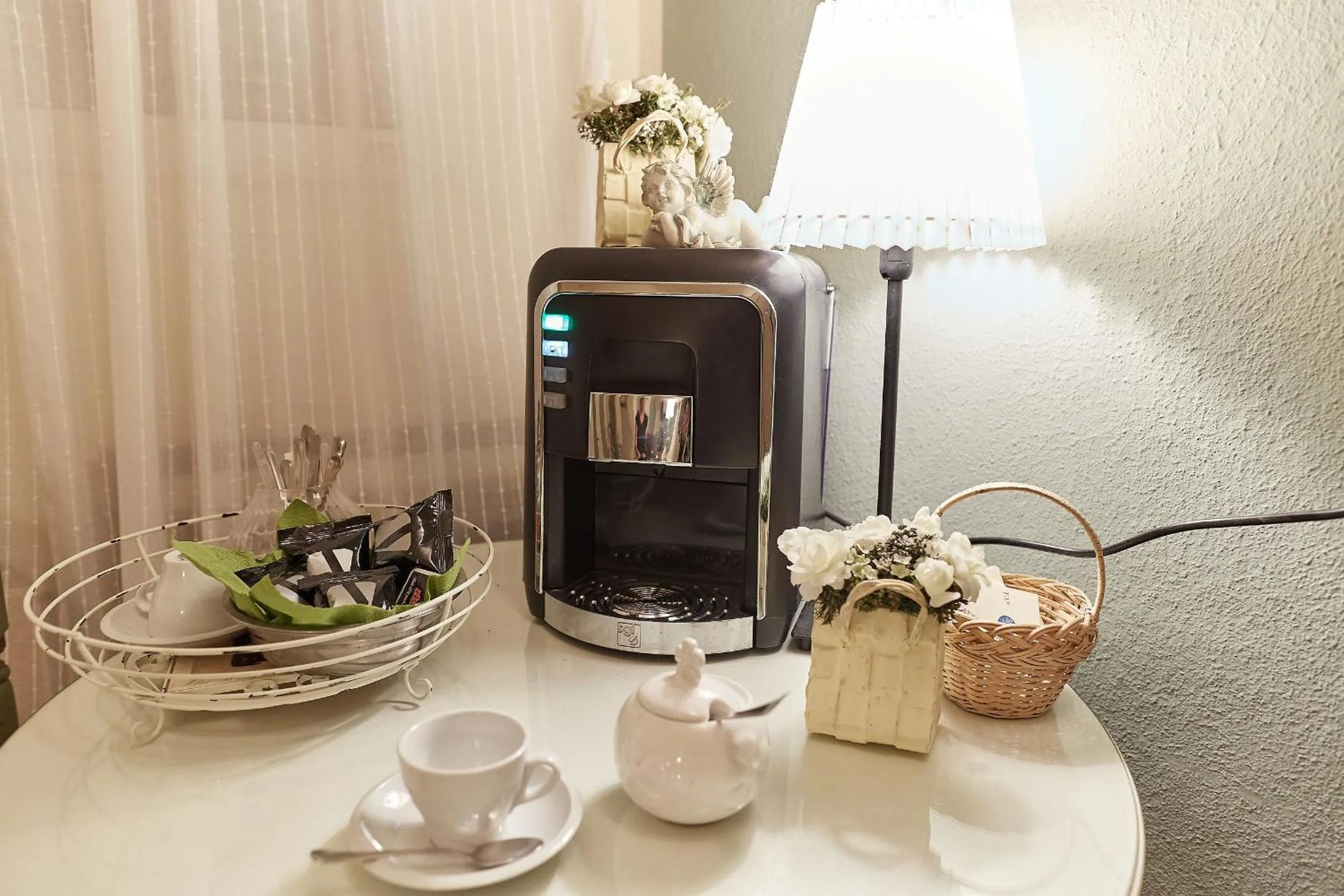 Food and drinks in B&B Di Piazza Del Duomo