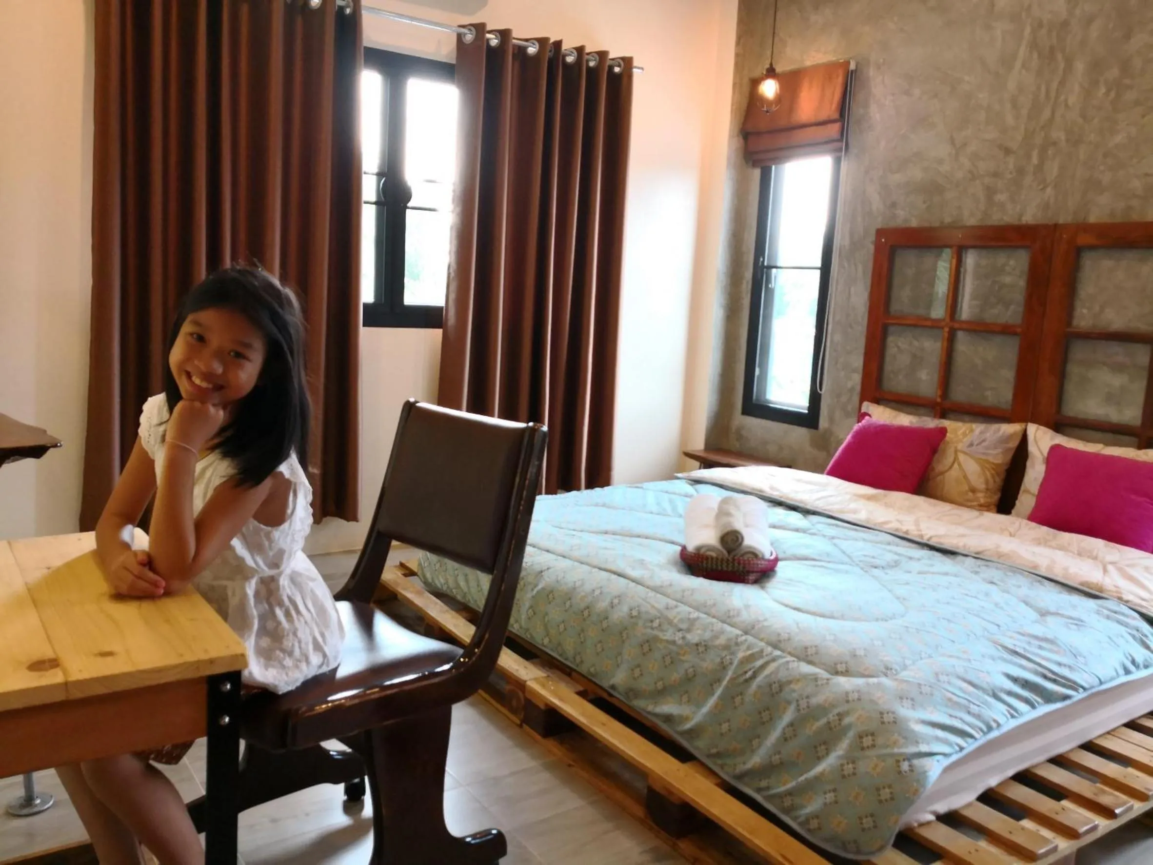 Bed in Baan Canalee (บ้านคานาลี)