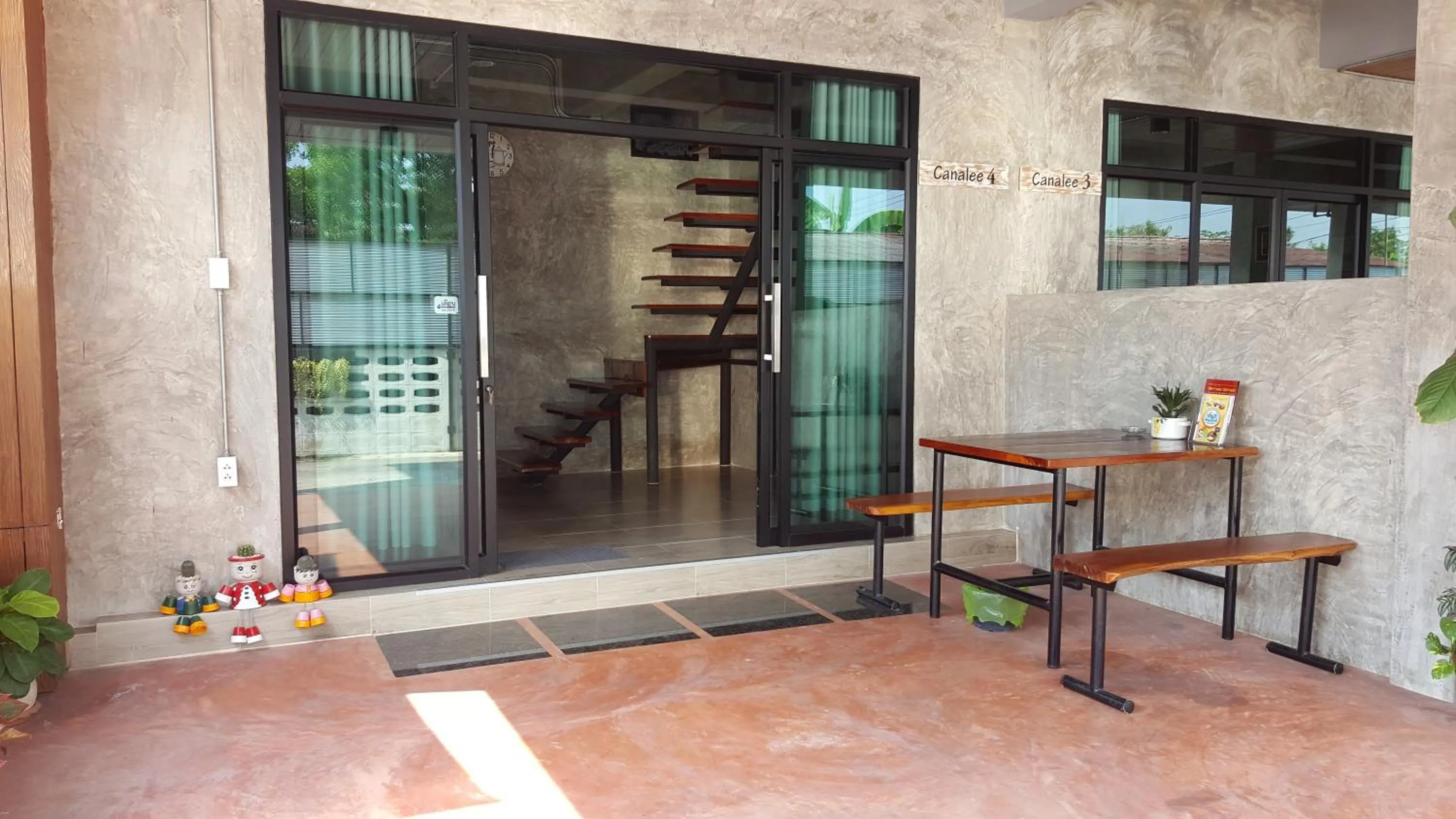 Baan Canalee (บ้านคานาลี)