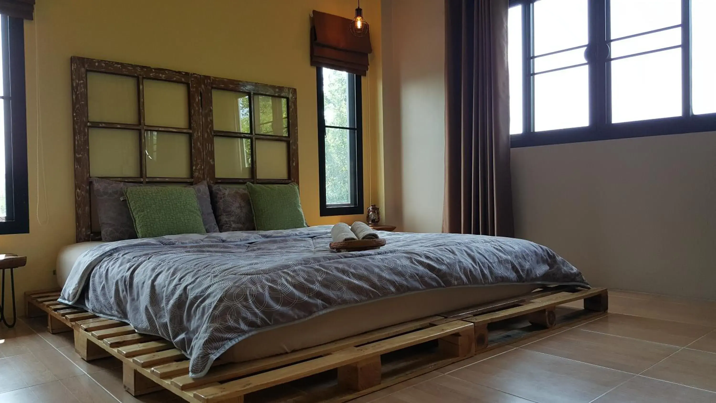 Bed in Baan Canalee (บ้านคานาลี) Bed in Baan Canalee (บ้านคานาลี)