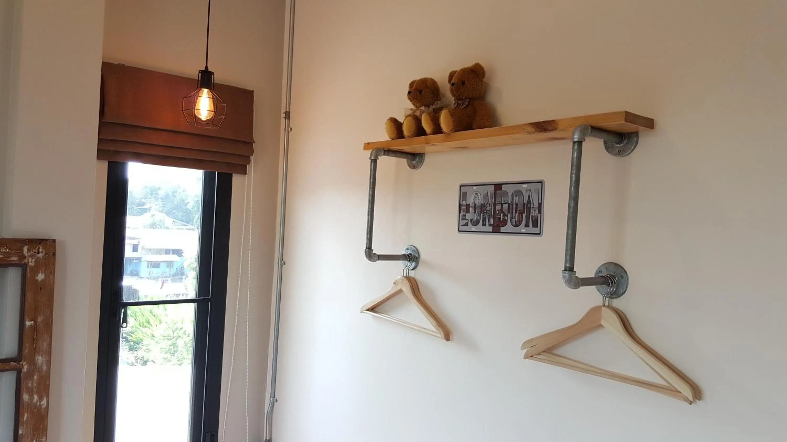 Baan Canalee (บ้านคานาลี)