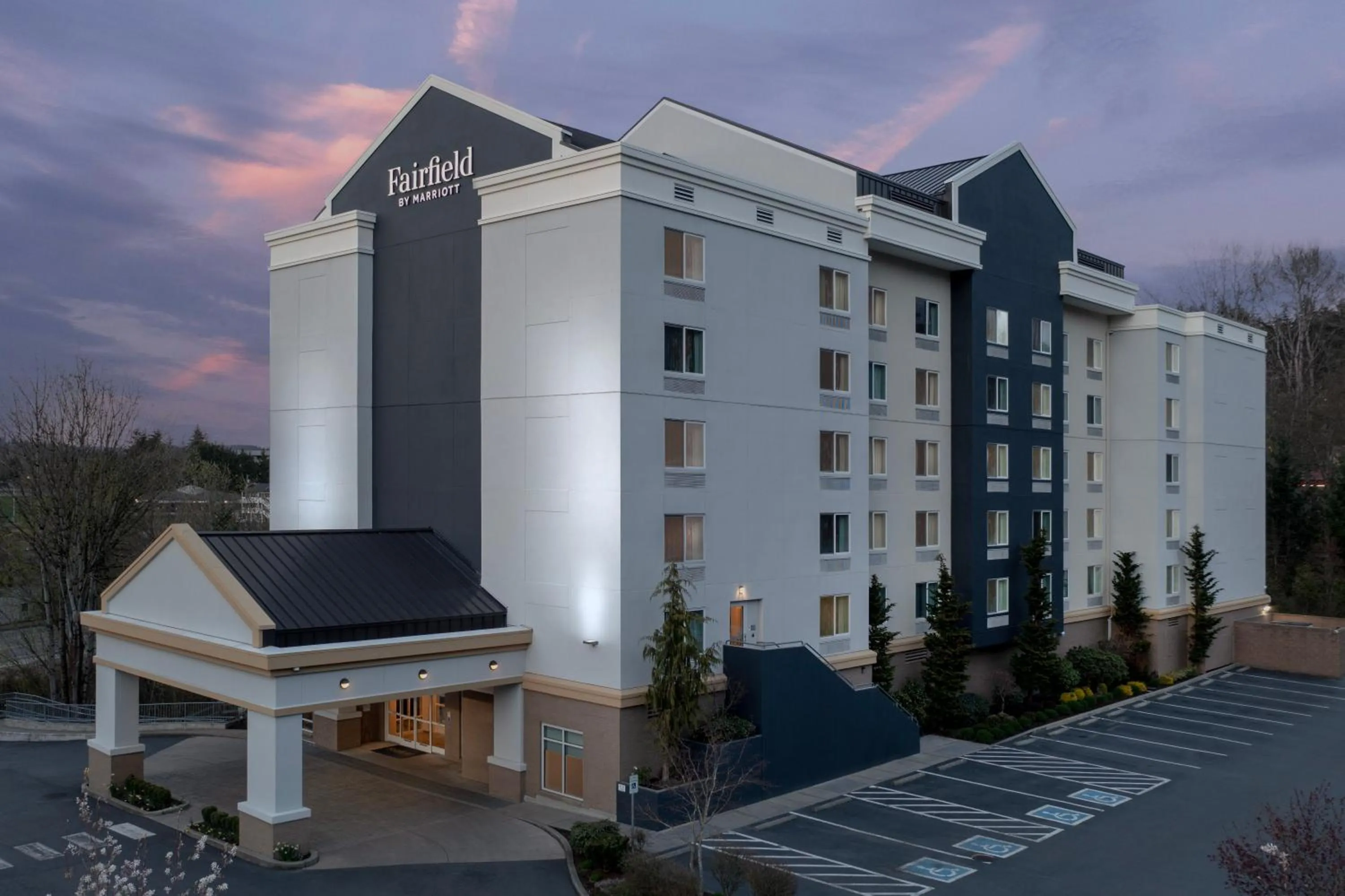 Property building in Fairfield by Marriott Tacoma Puyallup
