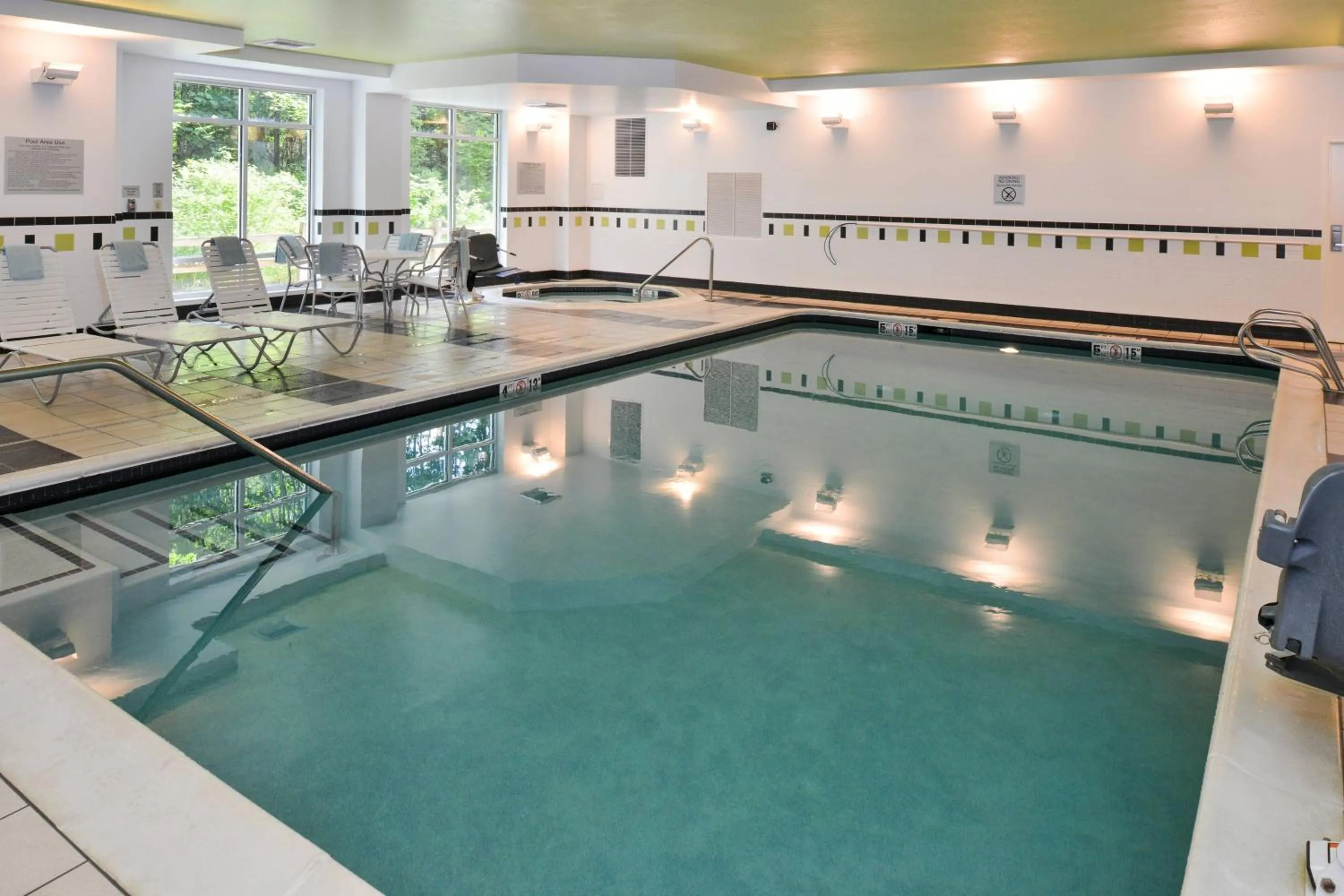Swimming pool in Fairfield by Marriott Tacoma Puyallup