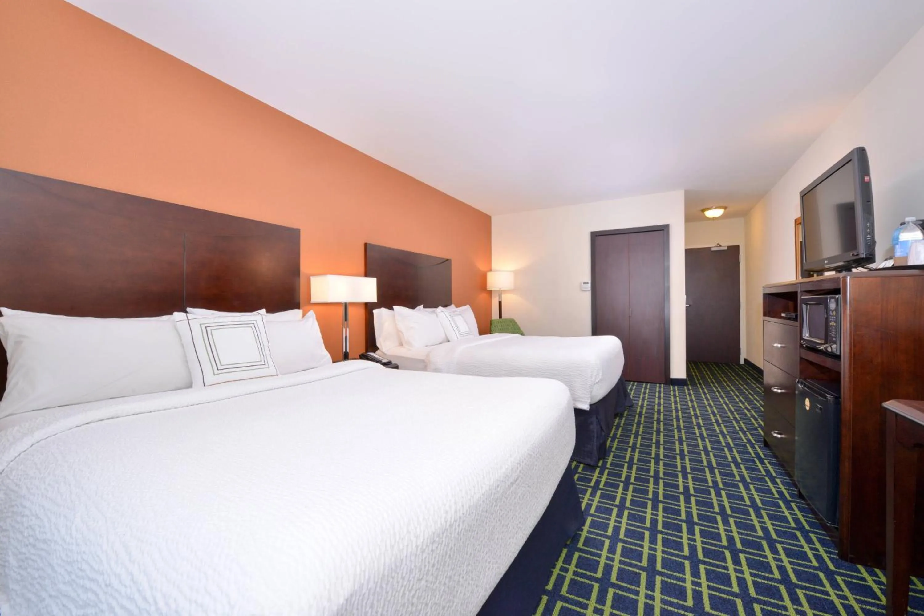 Photo of the whole room, Bed in Fairfield by Marriott Tacoma Puyallup