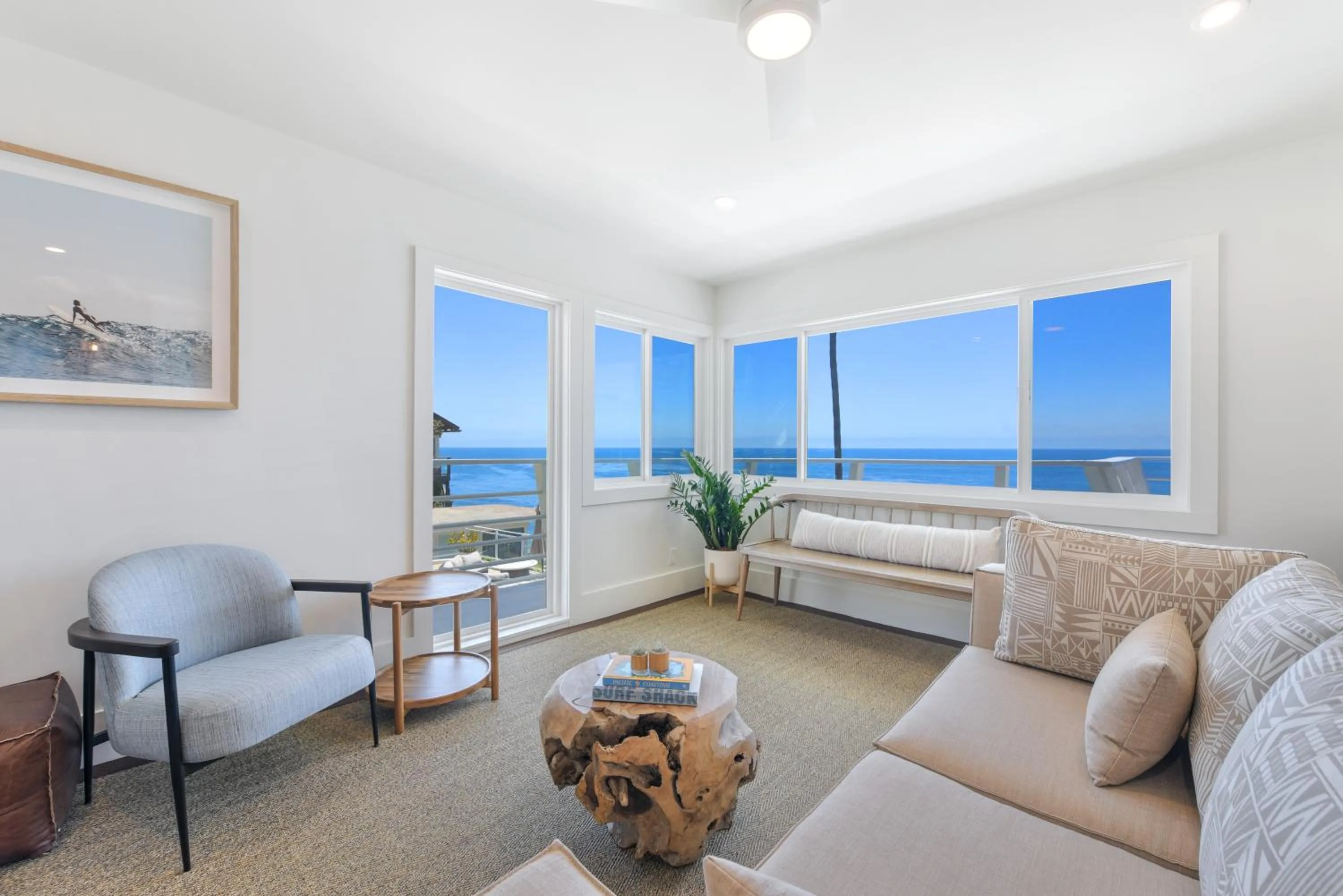 Living room in Laguna Surf Lodge by SCP Hotels