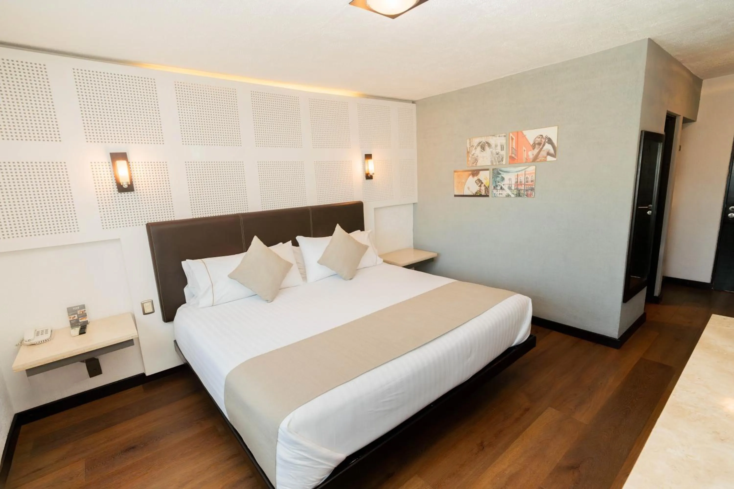 Photo of the whole room, Bed in Hotel Rio Tequisquiapan