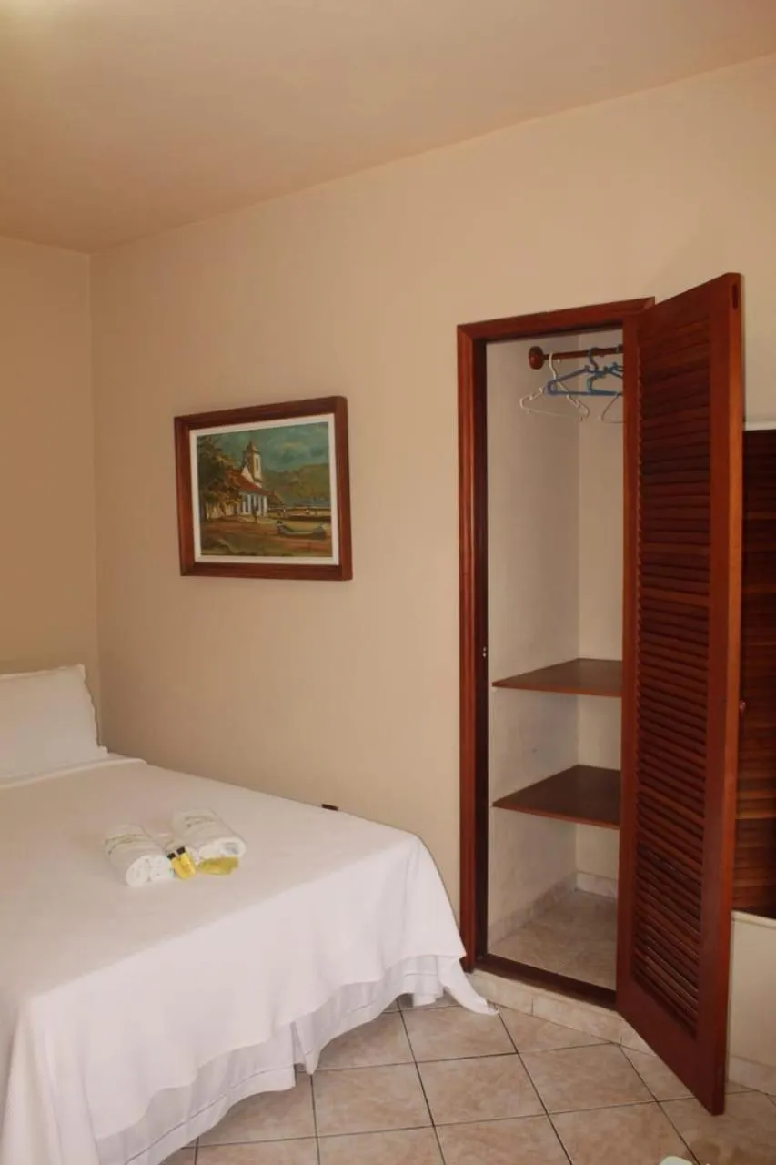 Property building, Bed in Pousada dos Navegantes