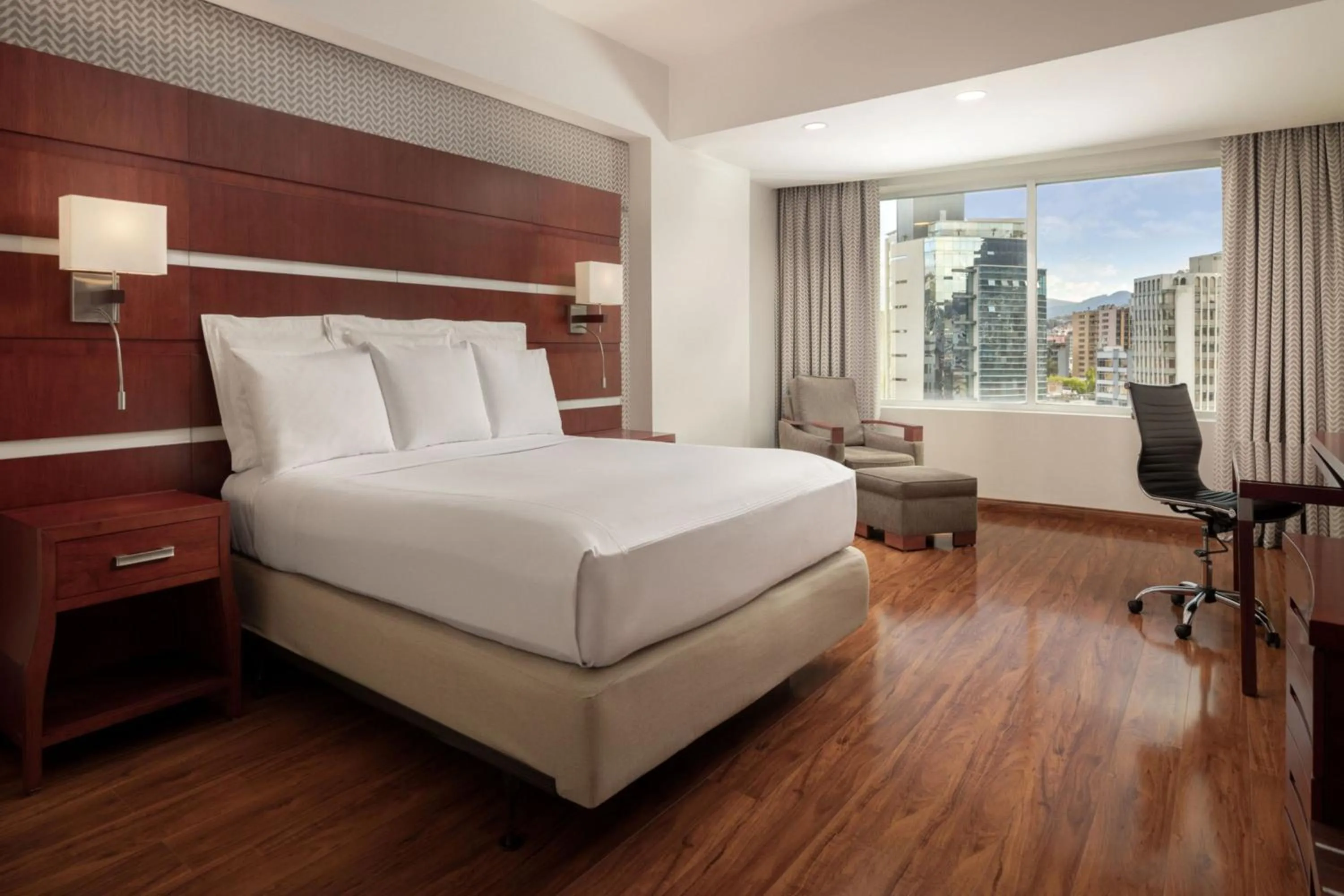 Photo of the whole room, Bed in JW Marriott Quito