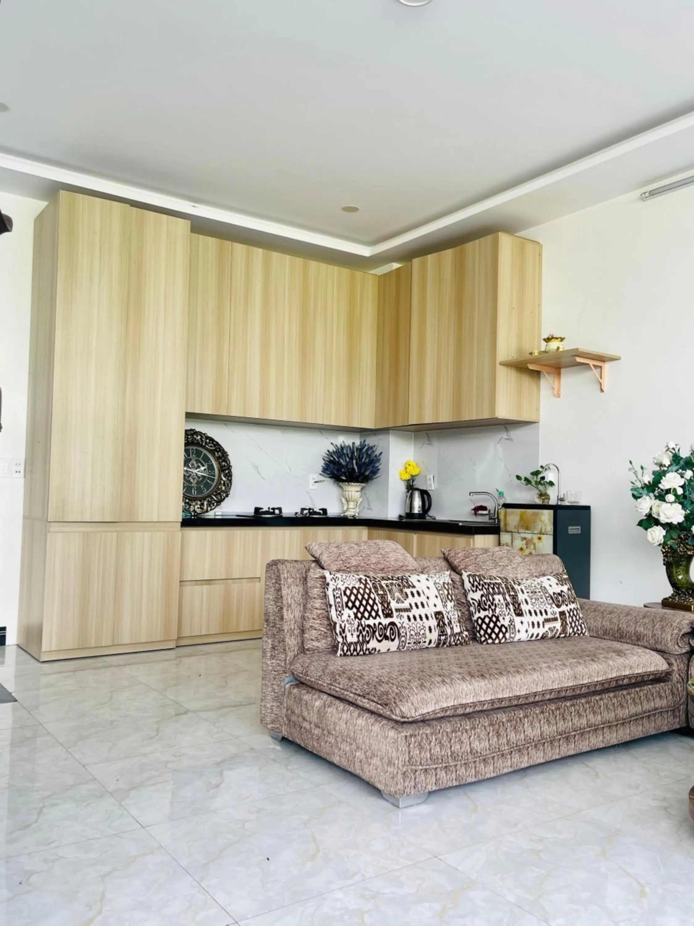 kitchen in Window 1 Hotel