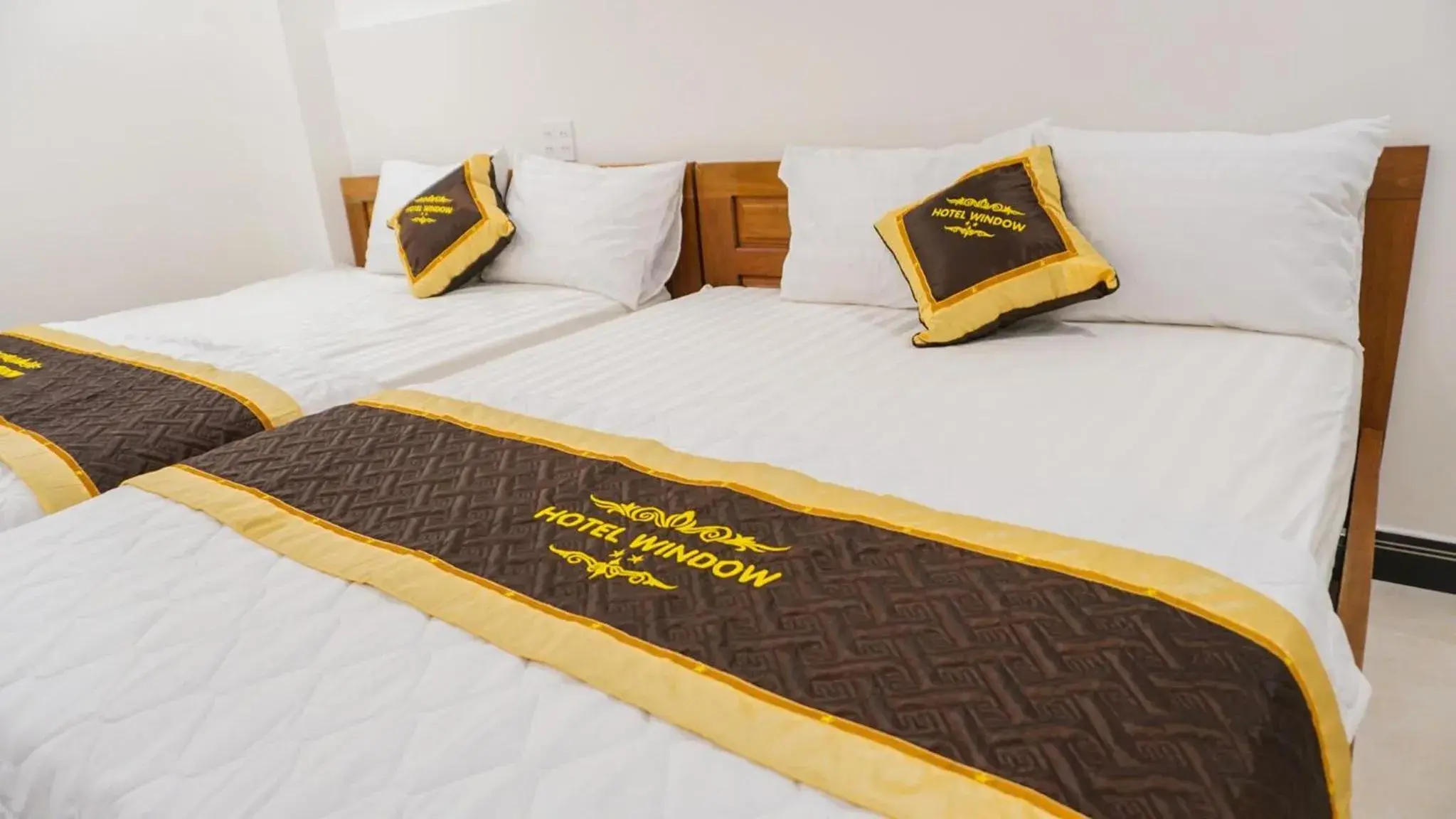 Bed in Window 1 Hotel Bed in Window 1 Hotel