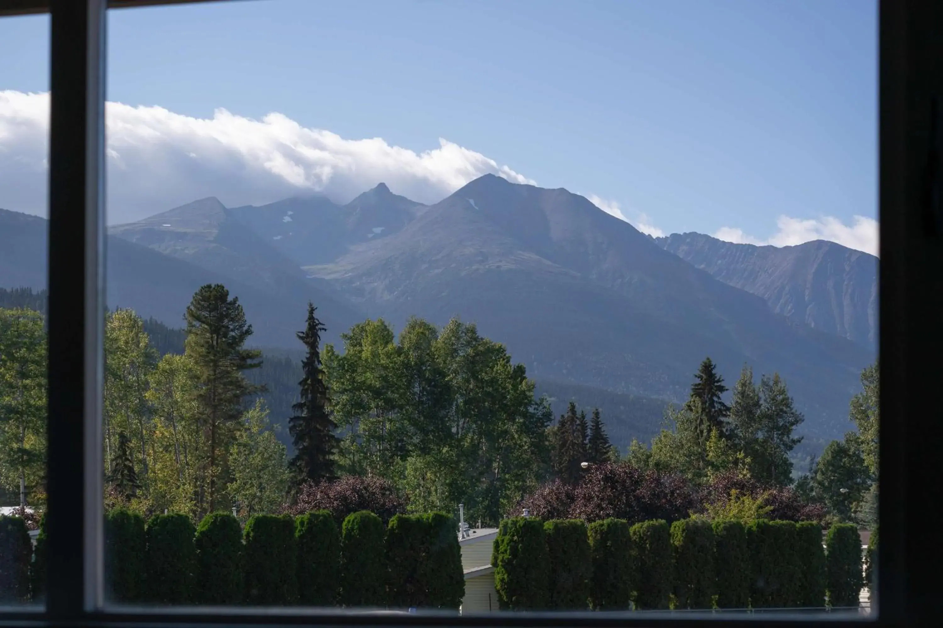Bedroom in Prestige Hudson Bay Lodge & Conference Centre, WorldHotels Crafted Collection Bedroom in Prestige Hudson Bay Lodge & Conference Centre, WorldHotels Crafted Collection