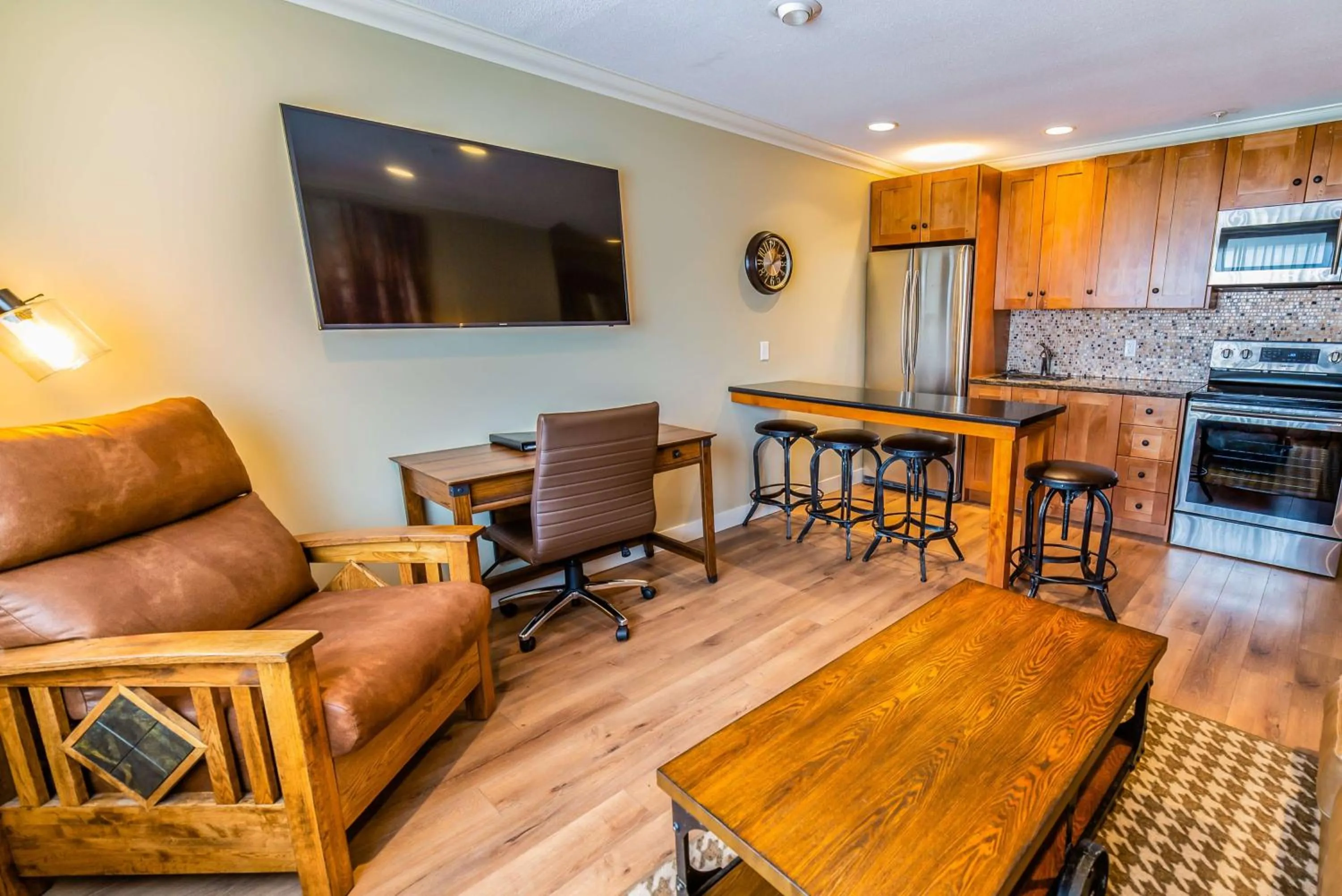 Photo of the whole room in Prestige Hudson Bay Lodge & Conference Centre, WorldHotels Crafted Collection