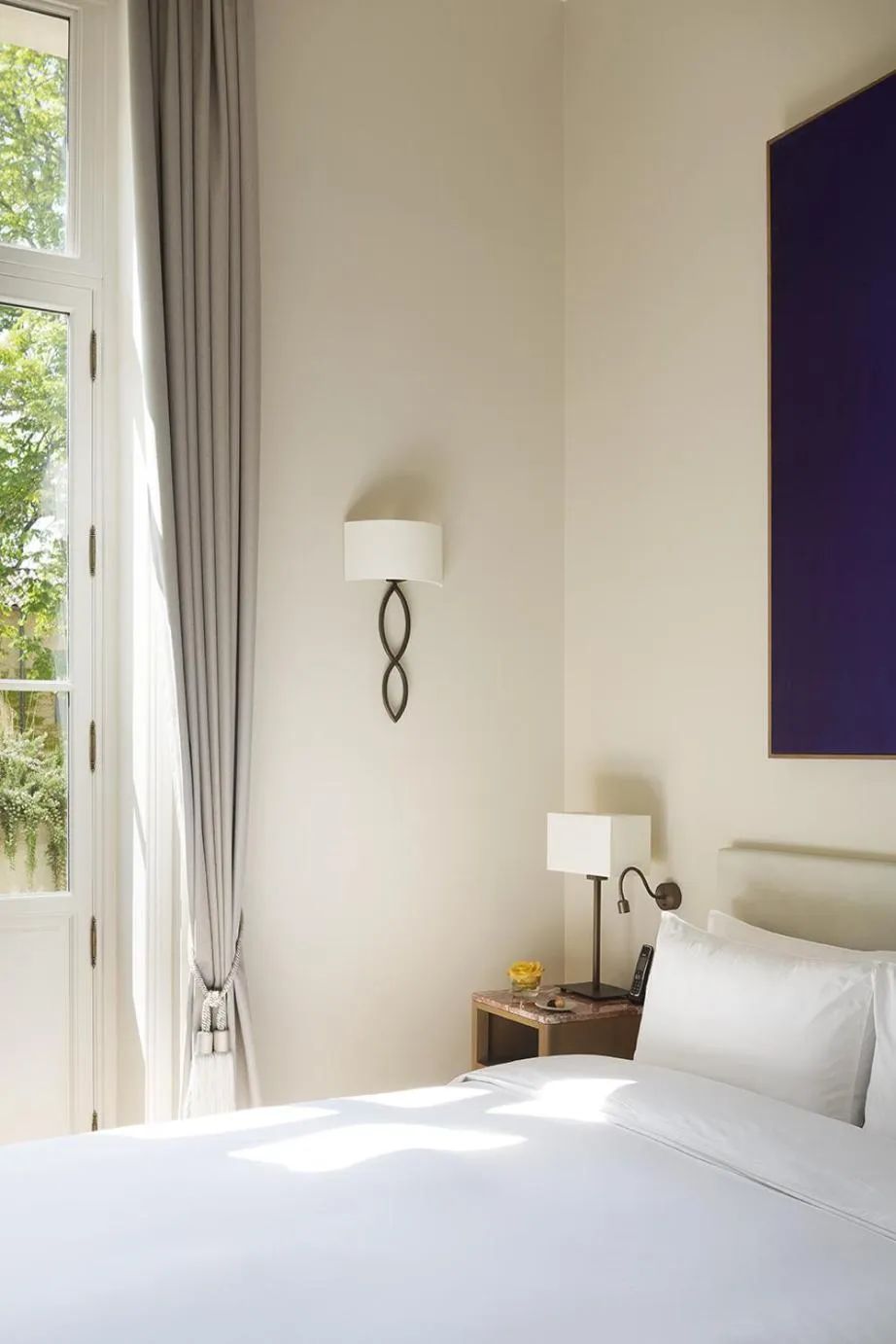 Photo of the whole room, Bed in Château de Montcaud