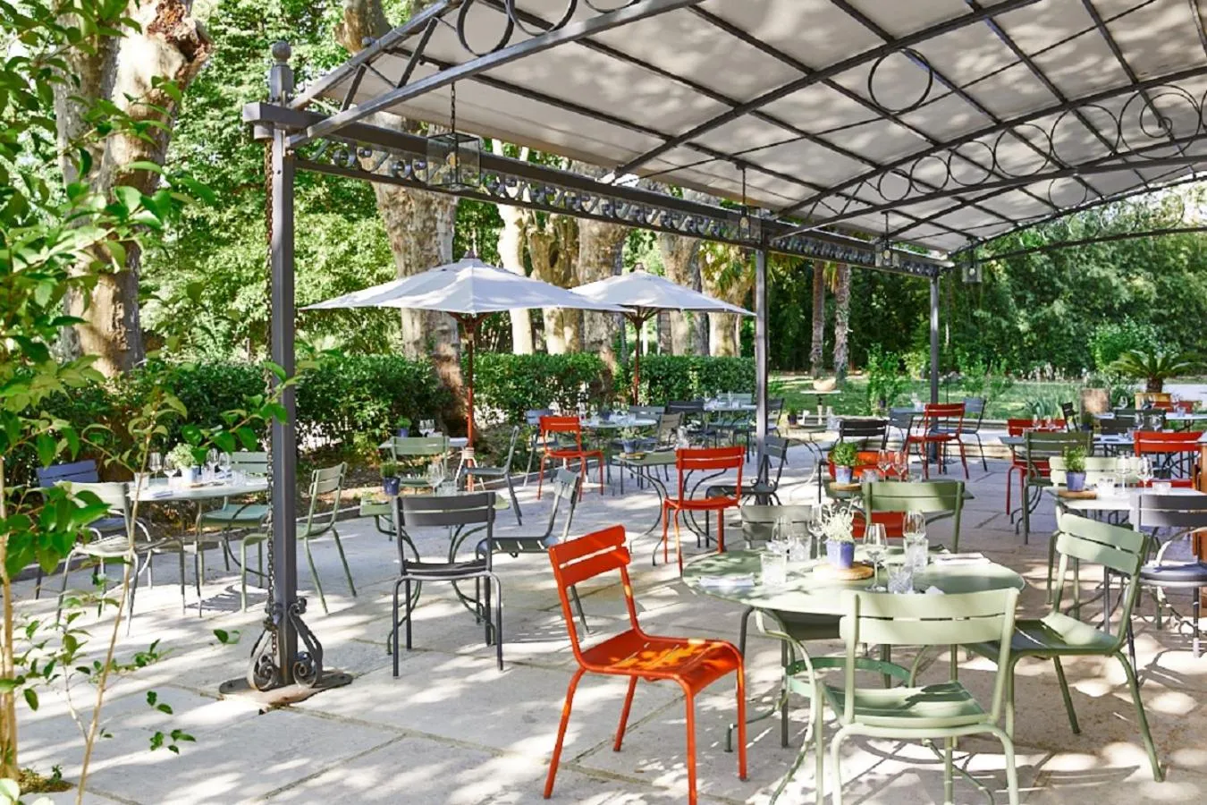 Restaurant/places to eat in Château de Montcaud