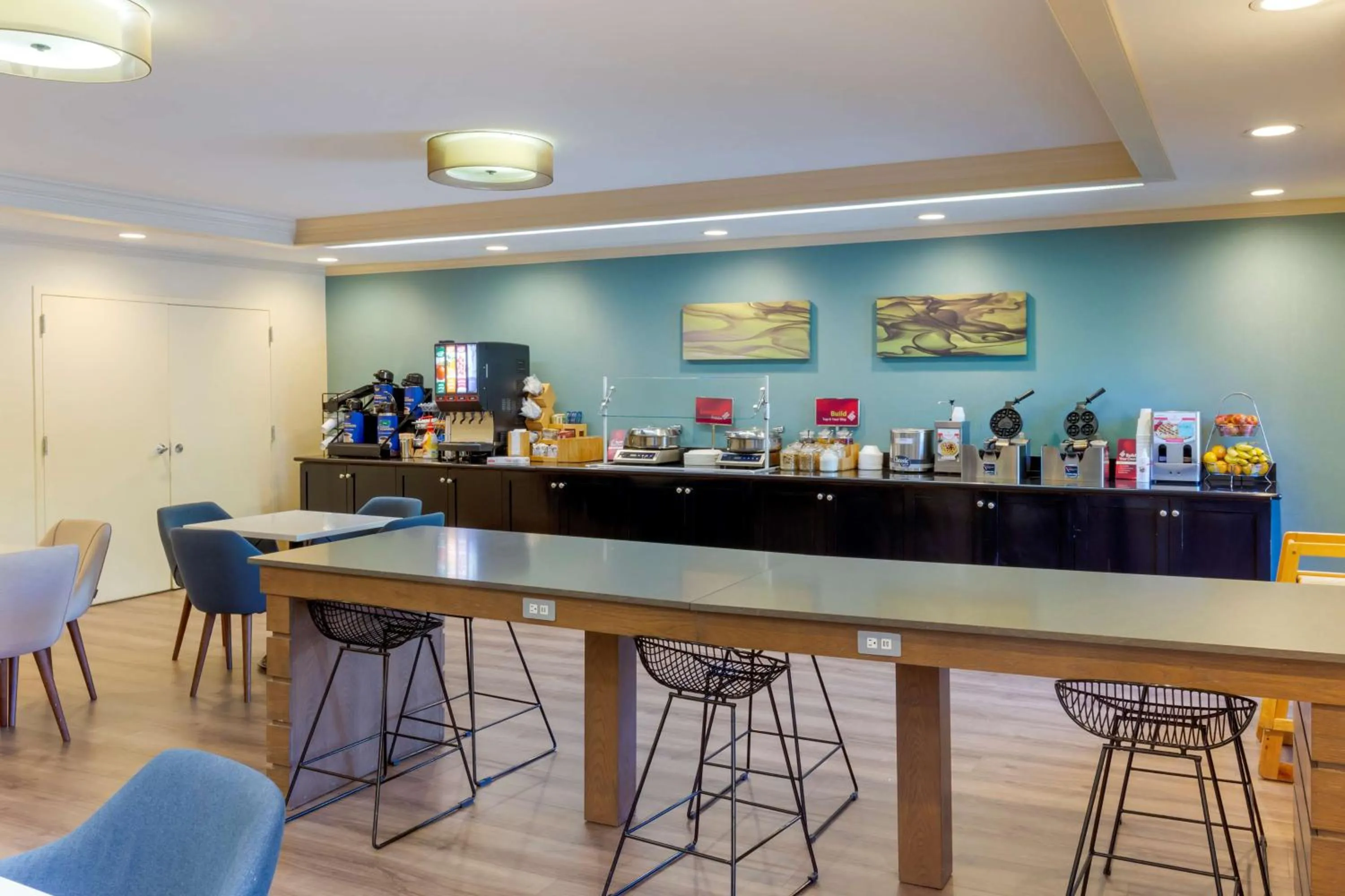 Breakfast in Best Western Plus Cary - NC State