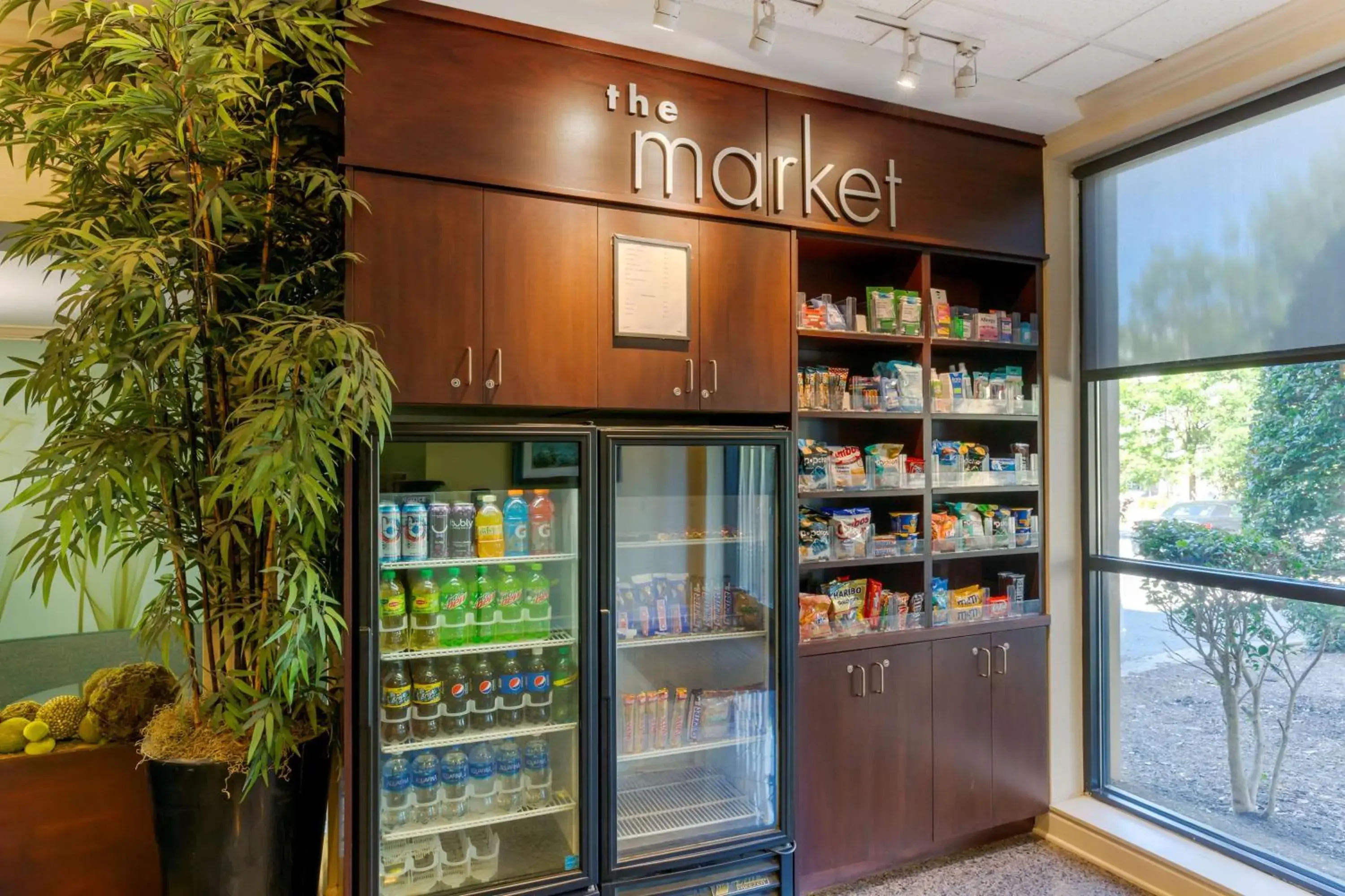 Property building in Best Western Plus Cary - NC State Property building in Best Western Plus Cary - NC State