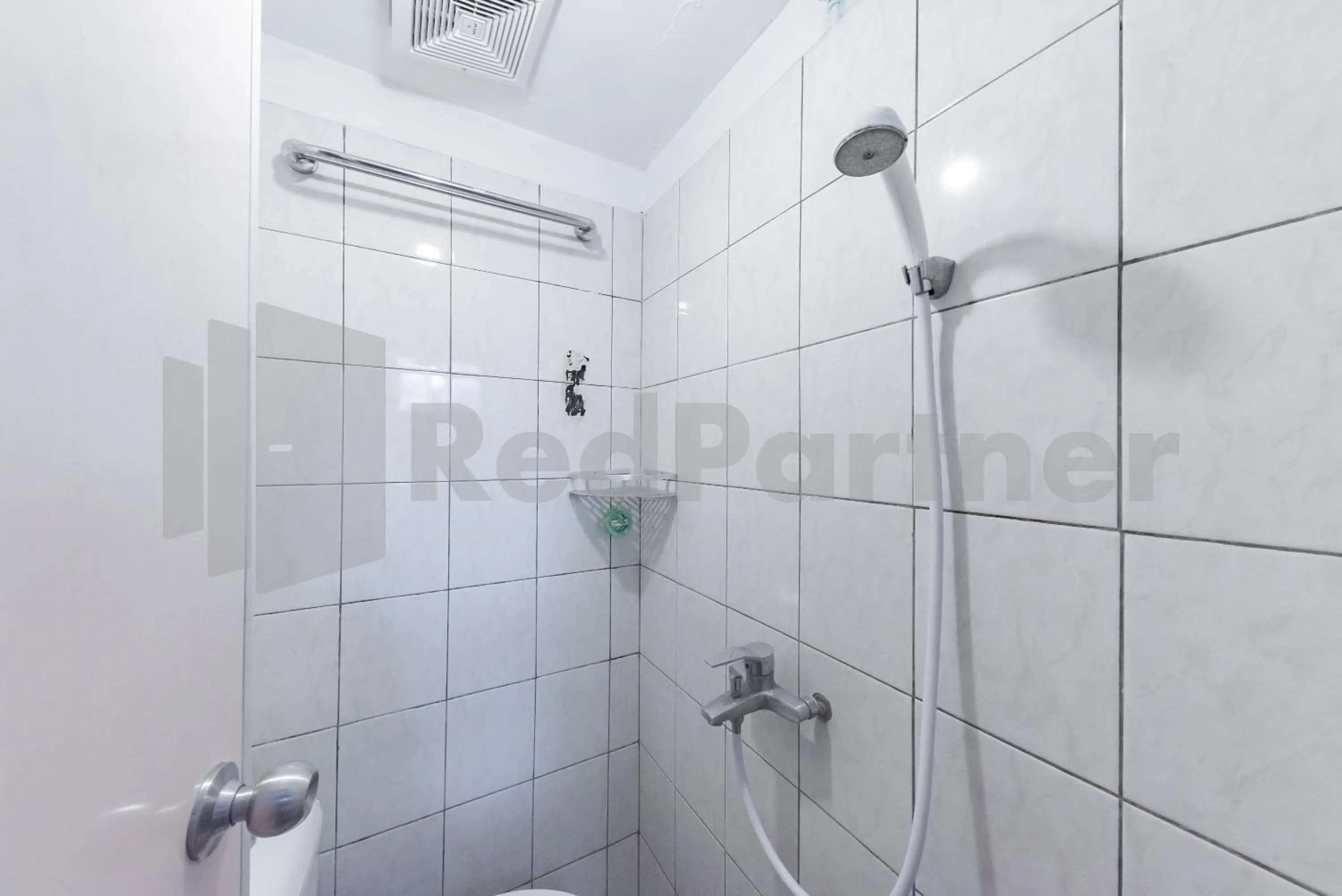 Bathroom in Grha Blue Sky Syariah RedPartner