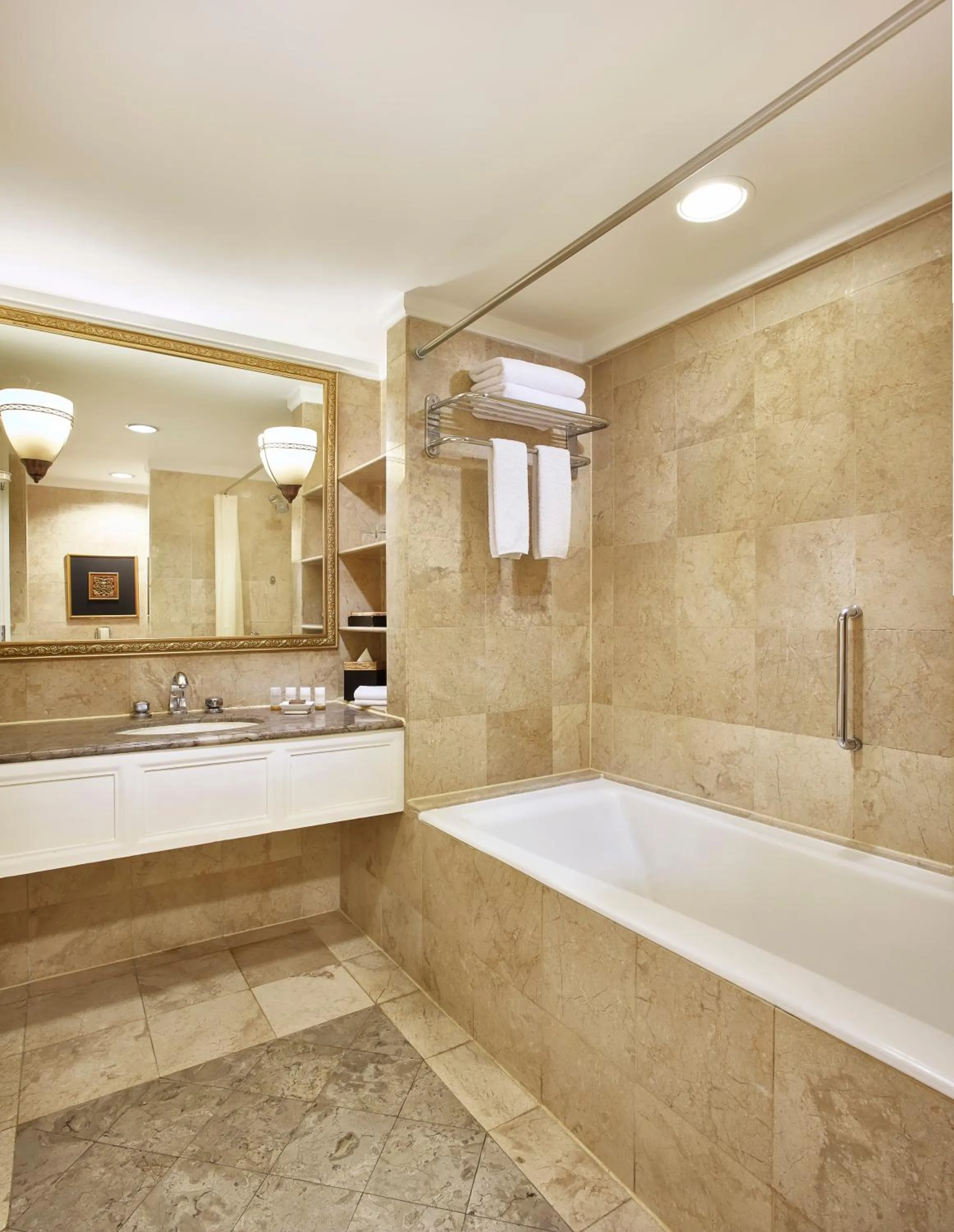 Bathroom in Aryaduta Bandung