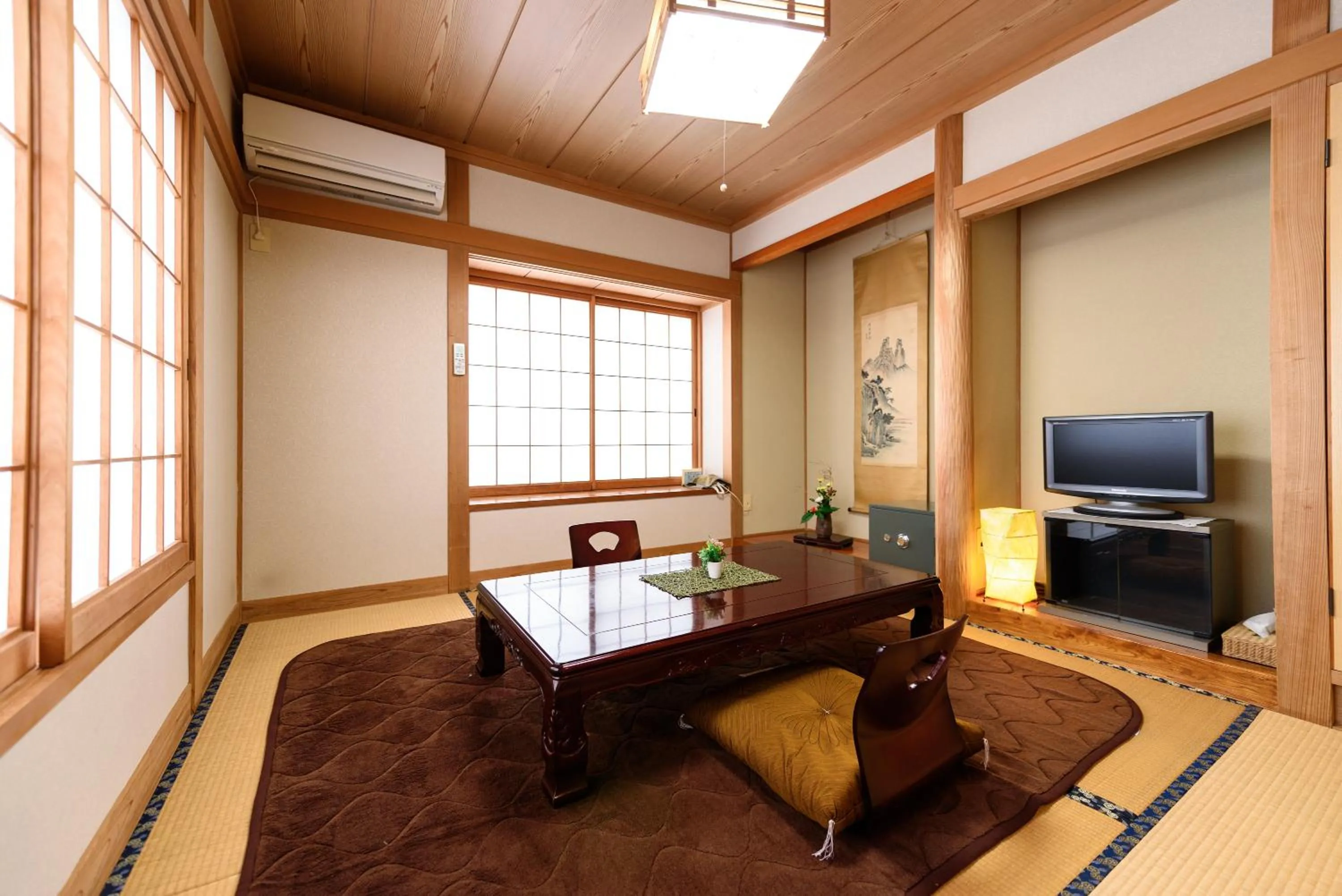 Photo of the whole room in Yufuin Onsen Oyado Jinnouchi