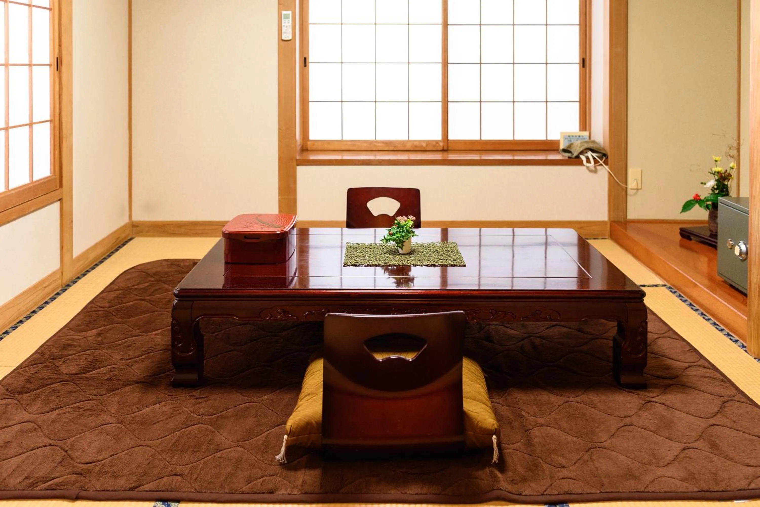 Photo of the whole room in Yufuin Onsen Oyado Jinnouchi