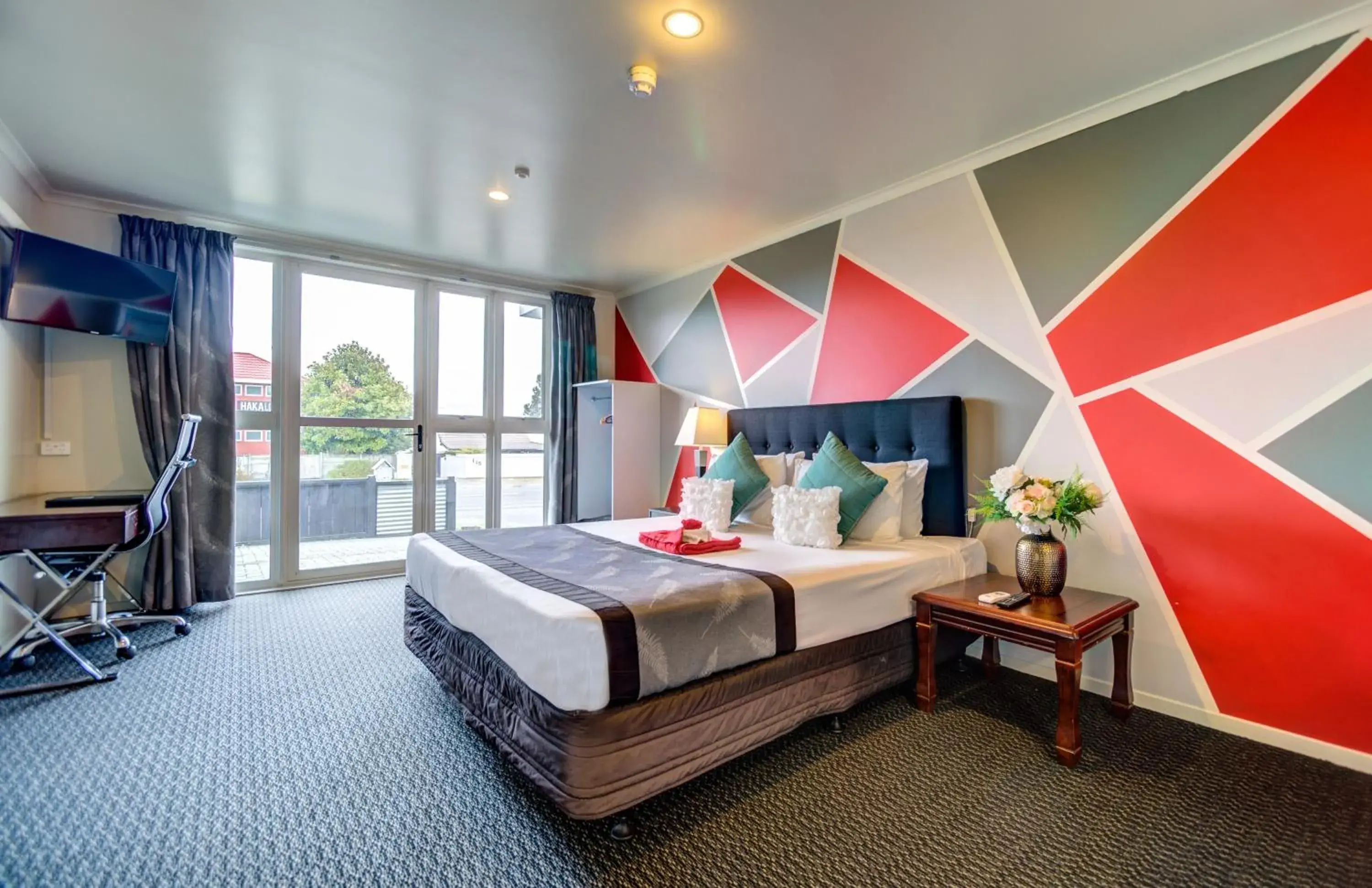 Photo of the whole room, Bed in Silver Fern Lodge Photo of the whole room, Bed in Silver Fern Lodge