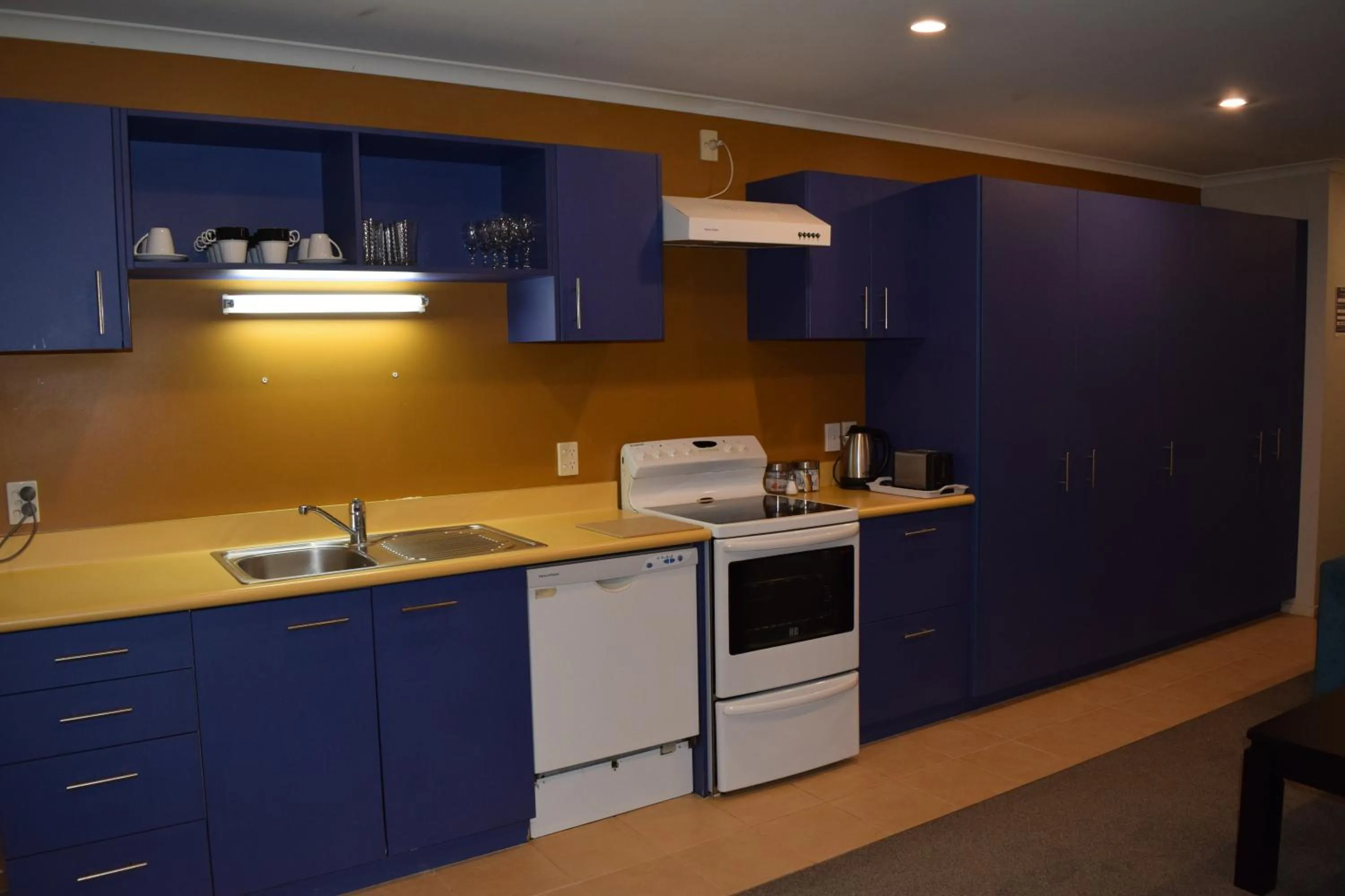 Kitchen or kitchenette in Silver Fern Lodge