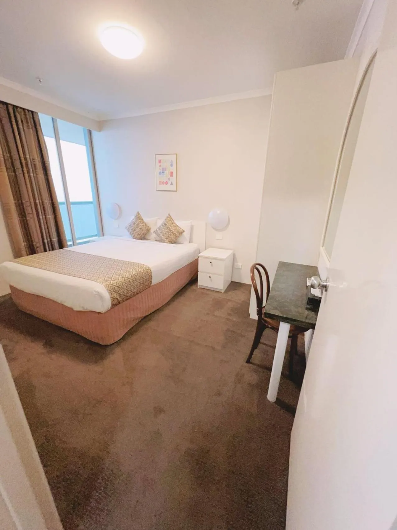 Bedroom, Bed in Carlton Lygon Lodge - Close to Melbourne Uni