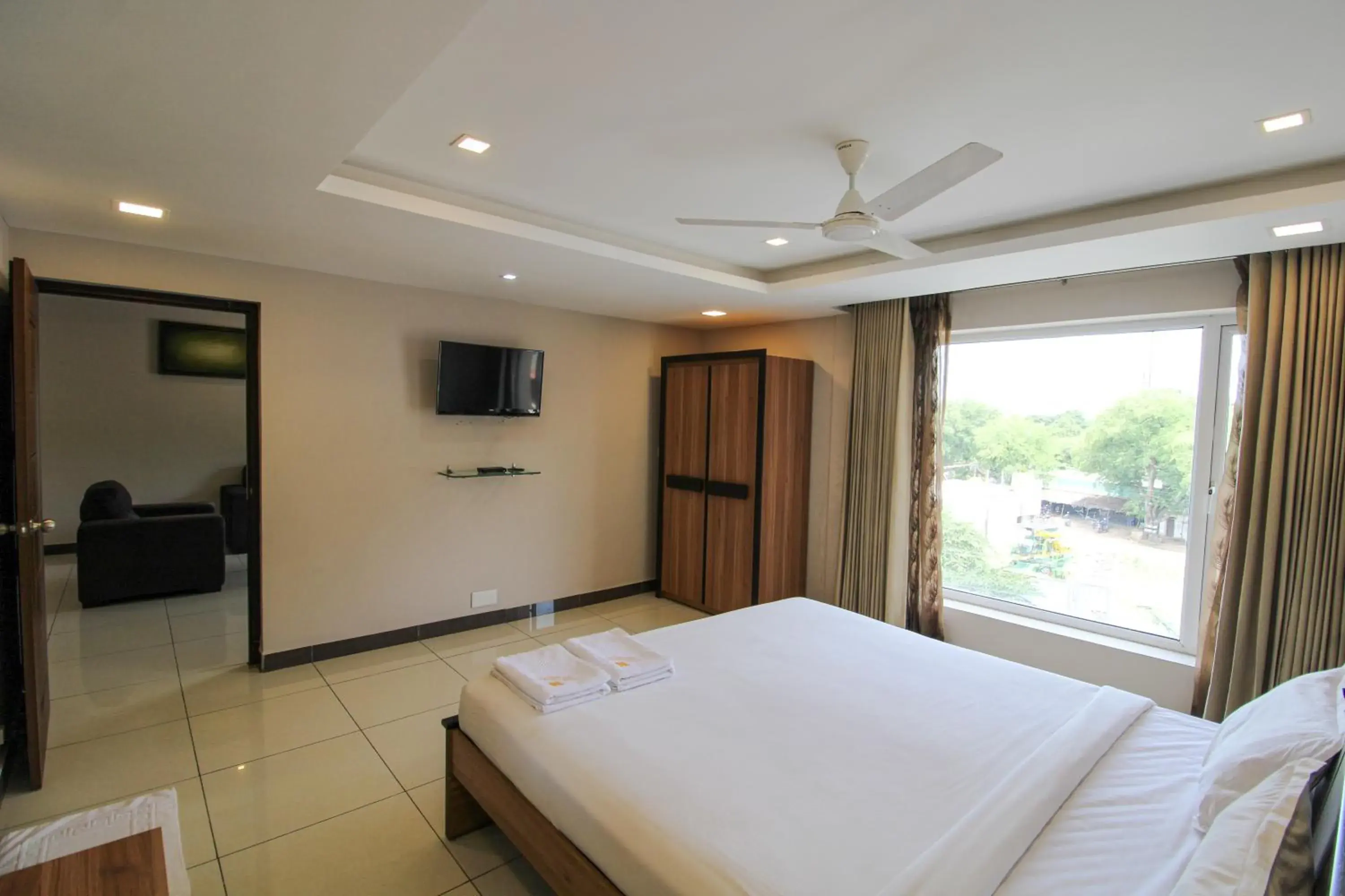 Bed in Hotel Golden Gateway Bed in Hotel Golden Gateway