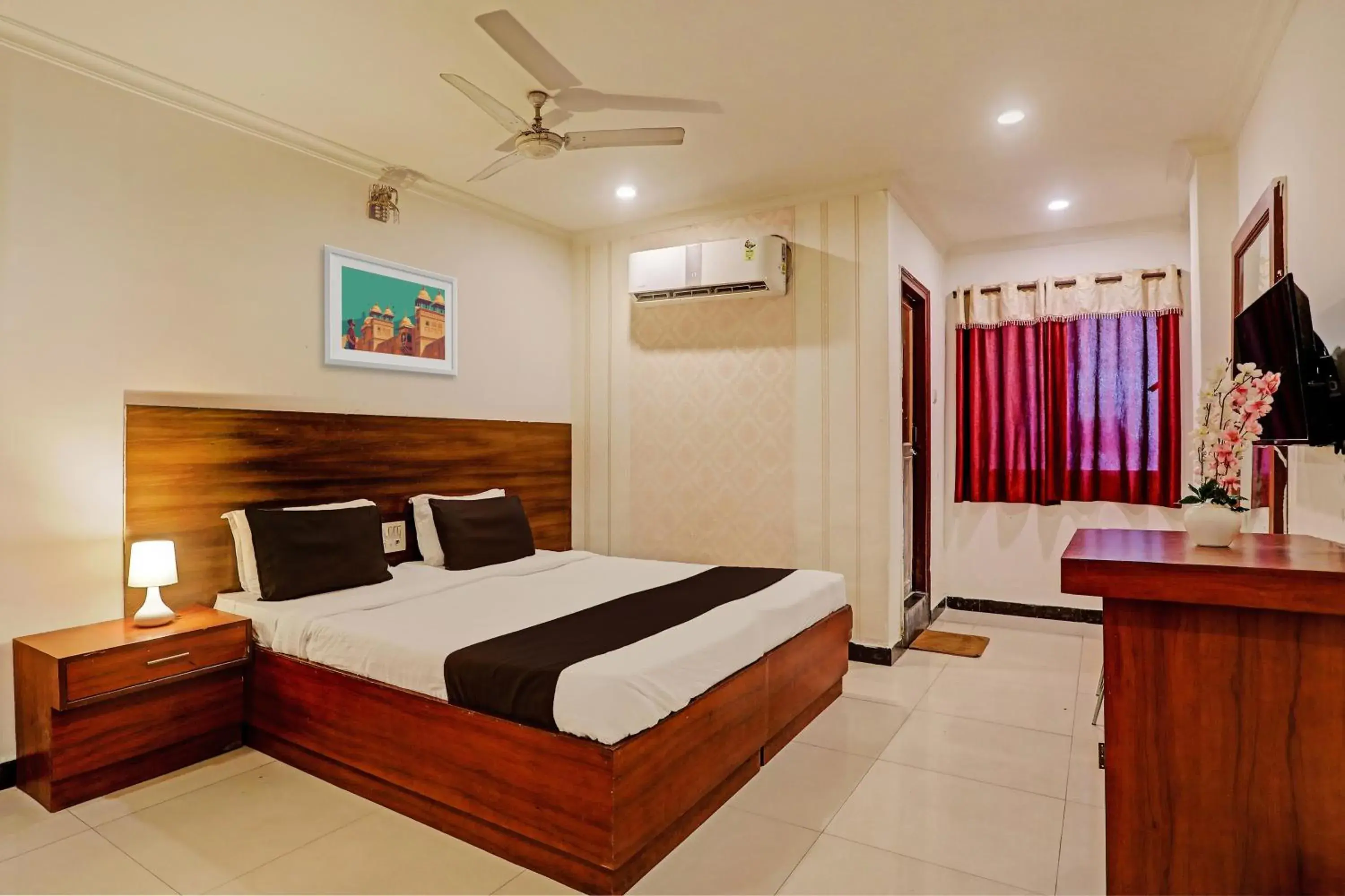 Standard Double Room - single occupancy in Hotel O Vaishnavi Park Standard Double Room - single occupancy in Hotel O Vaishnavi Park
