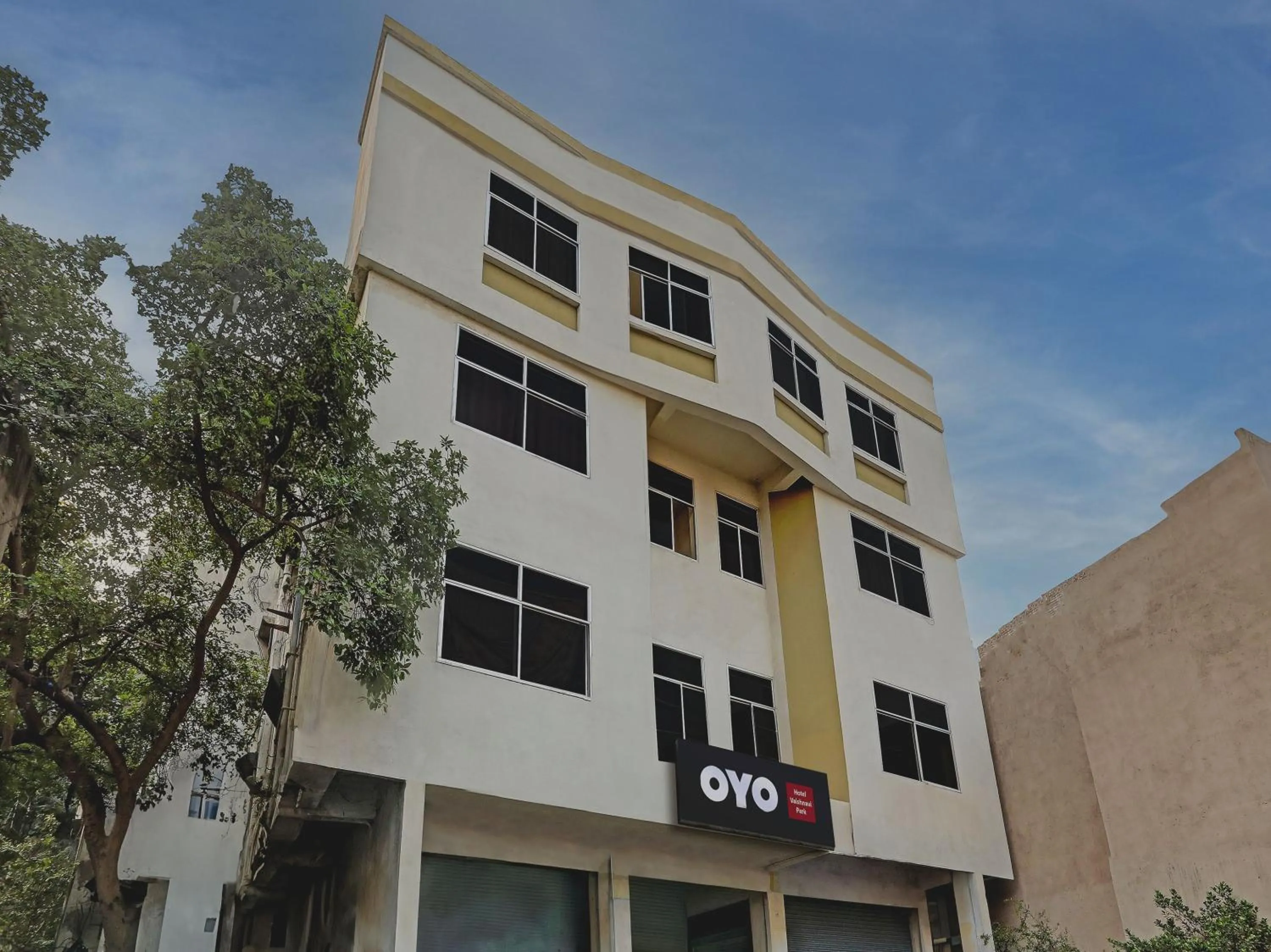 Facade/entrance in Hotel O Vaishnavi Park