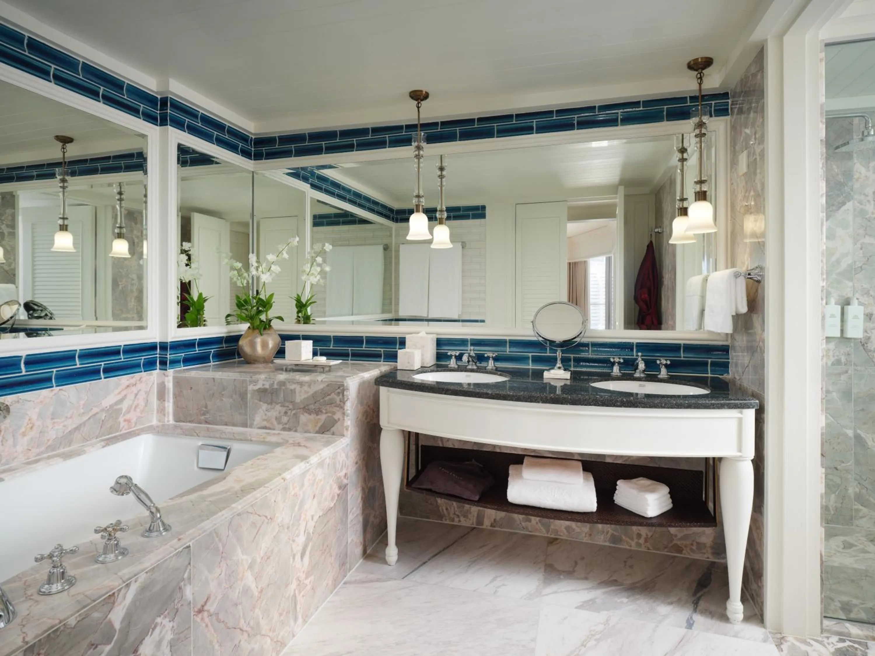 Bathroom in Mandarin Oriental, Bangkok