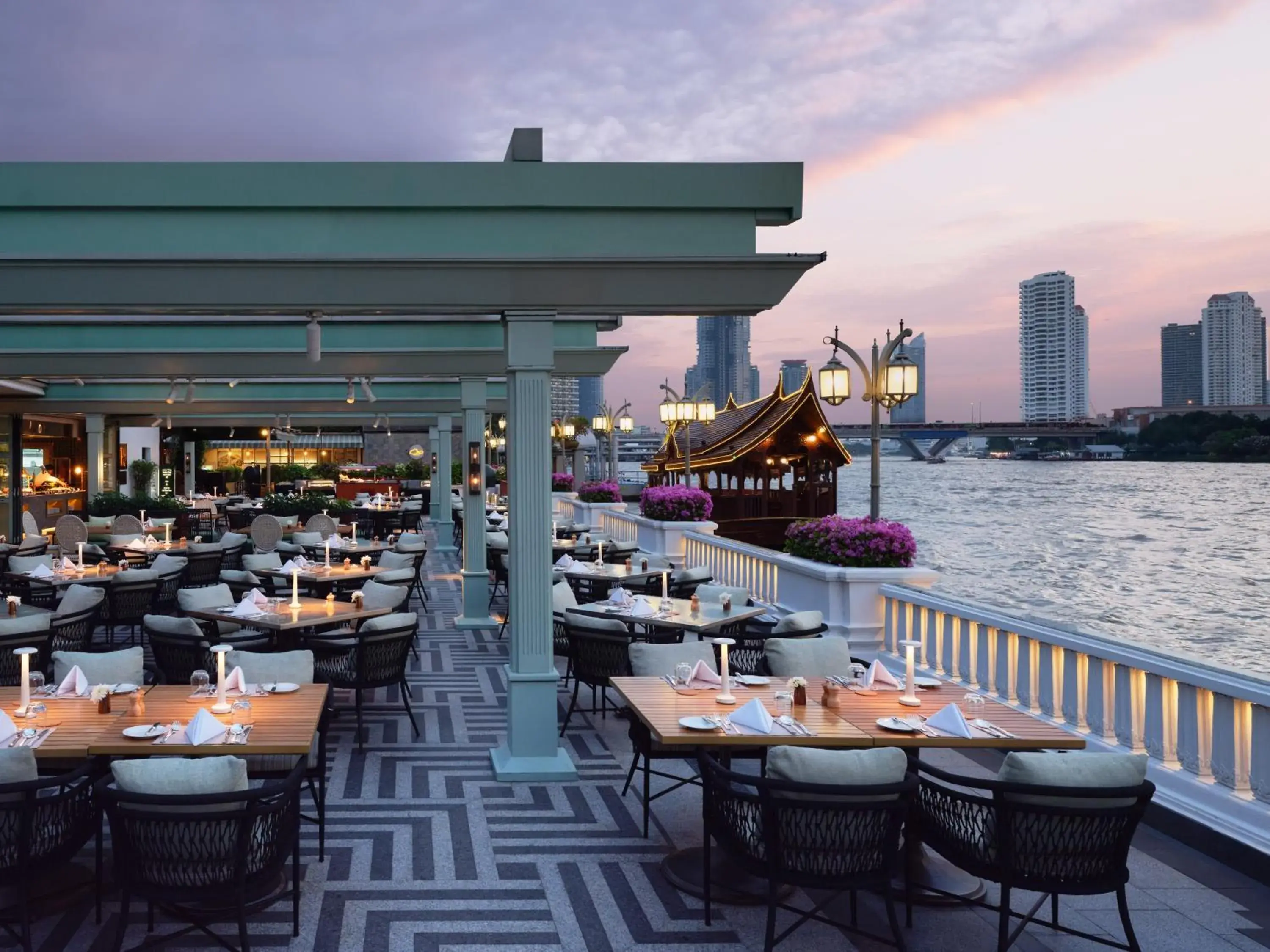 Restaurant/places to eat in Mandarin Oriental, Bangkok Restaurant/places to eat in Mandarin Oriental, Bangkok