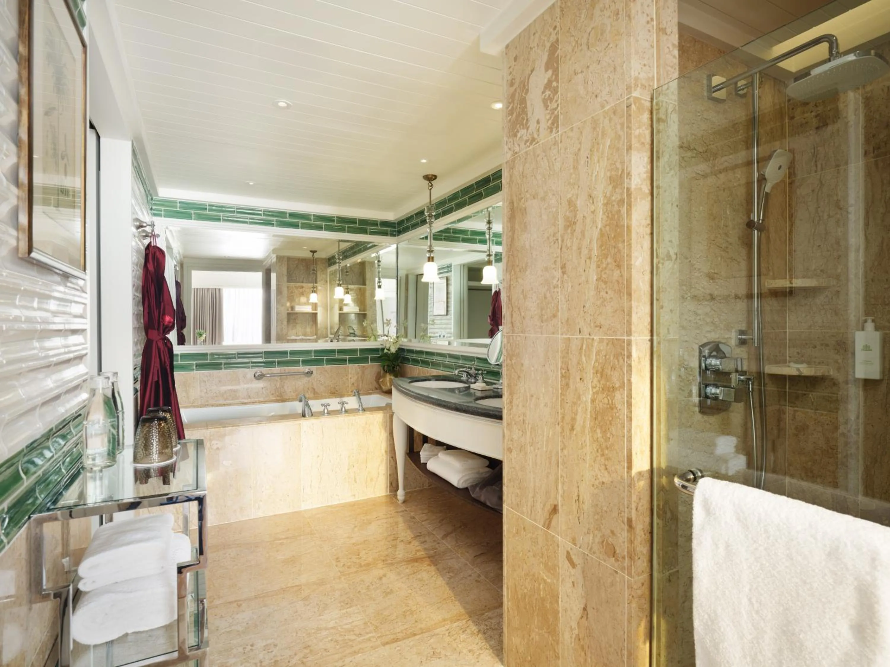 Bathroom in Mandarin Oriental, Bangkok