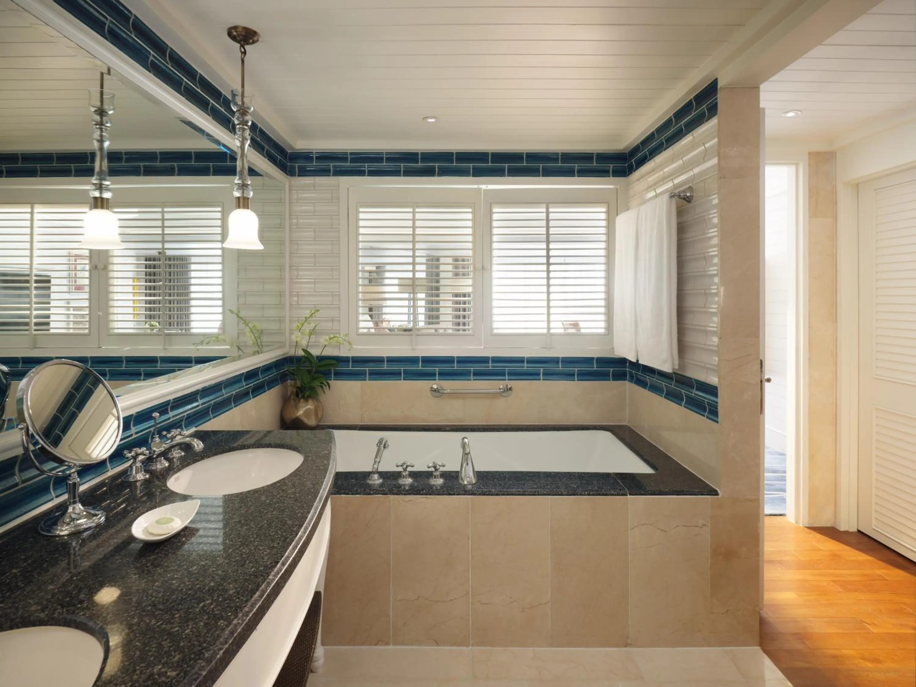 Bathroom in Mandarin Oriental, Bangkok