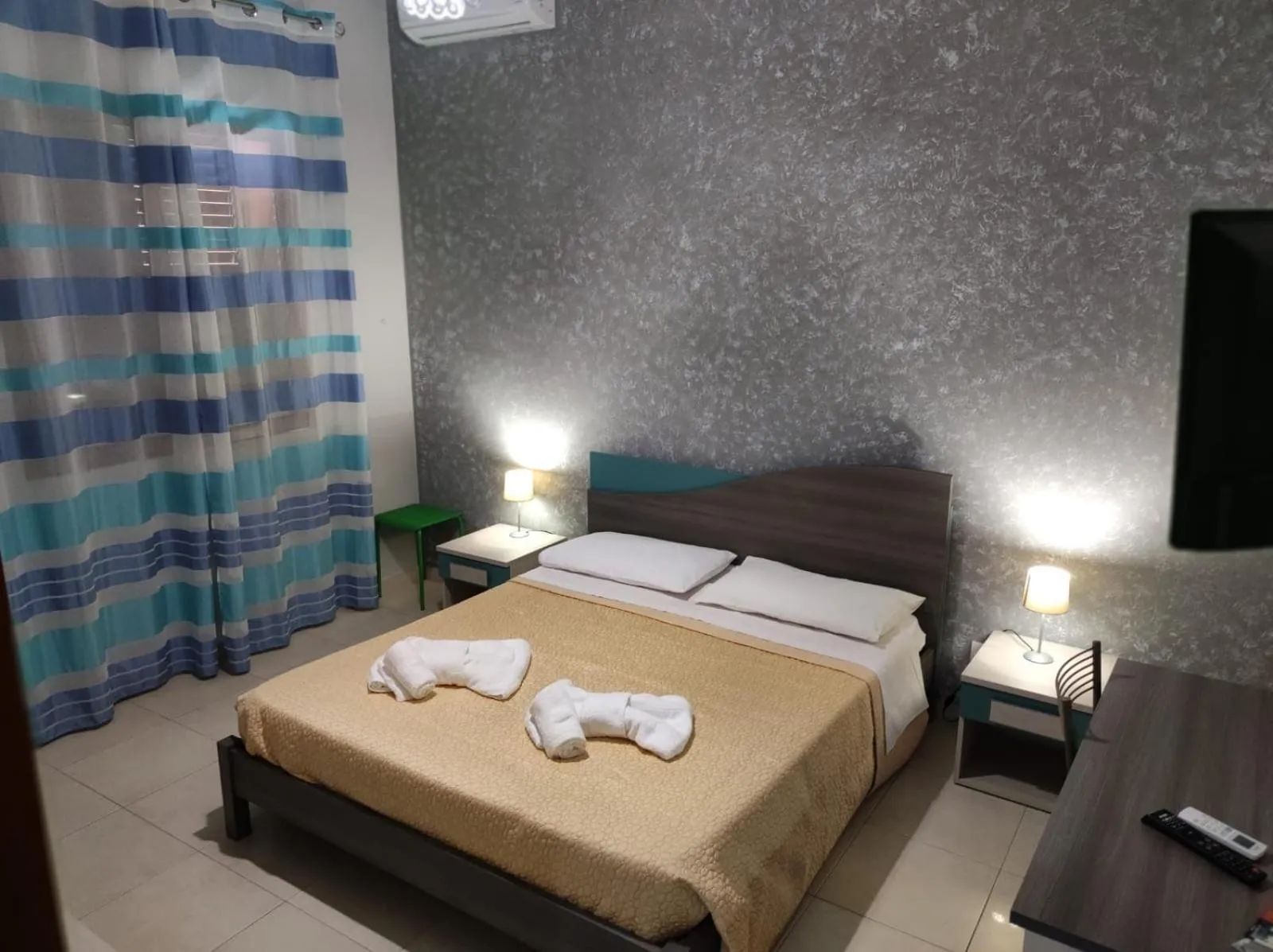 Bedroom, Bed in B&B AMURI RANNI
